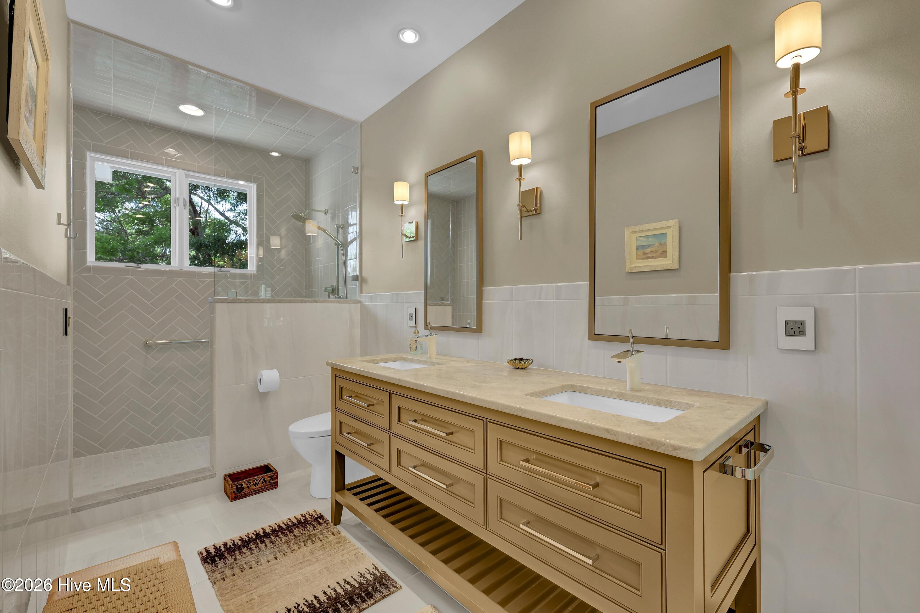 2216 Masons Point Place