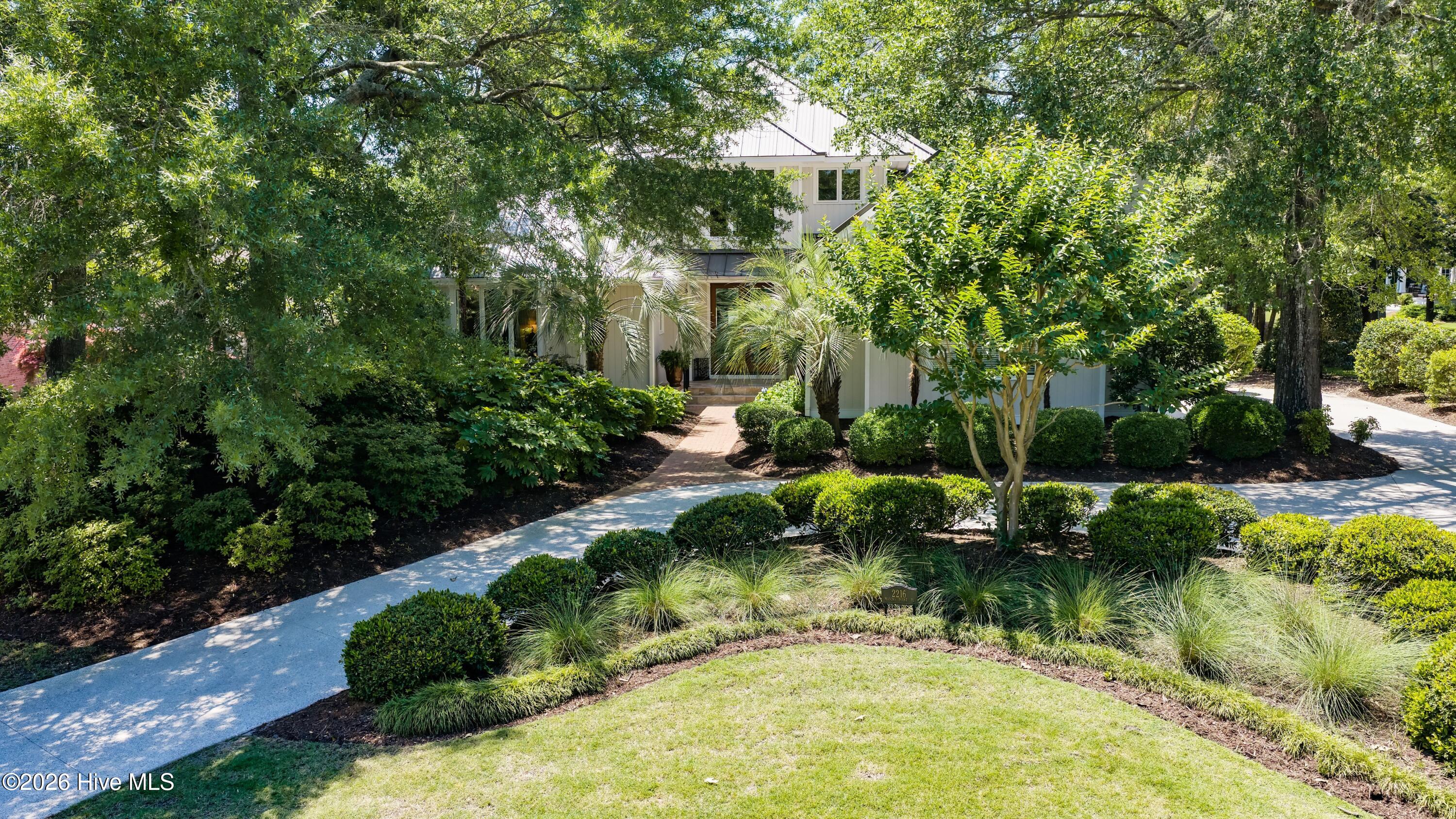 2216 Masons Point Place