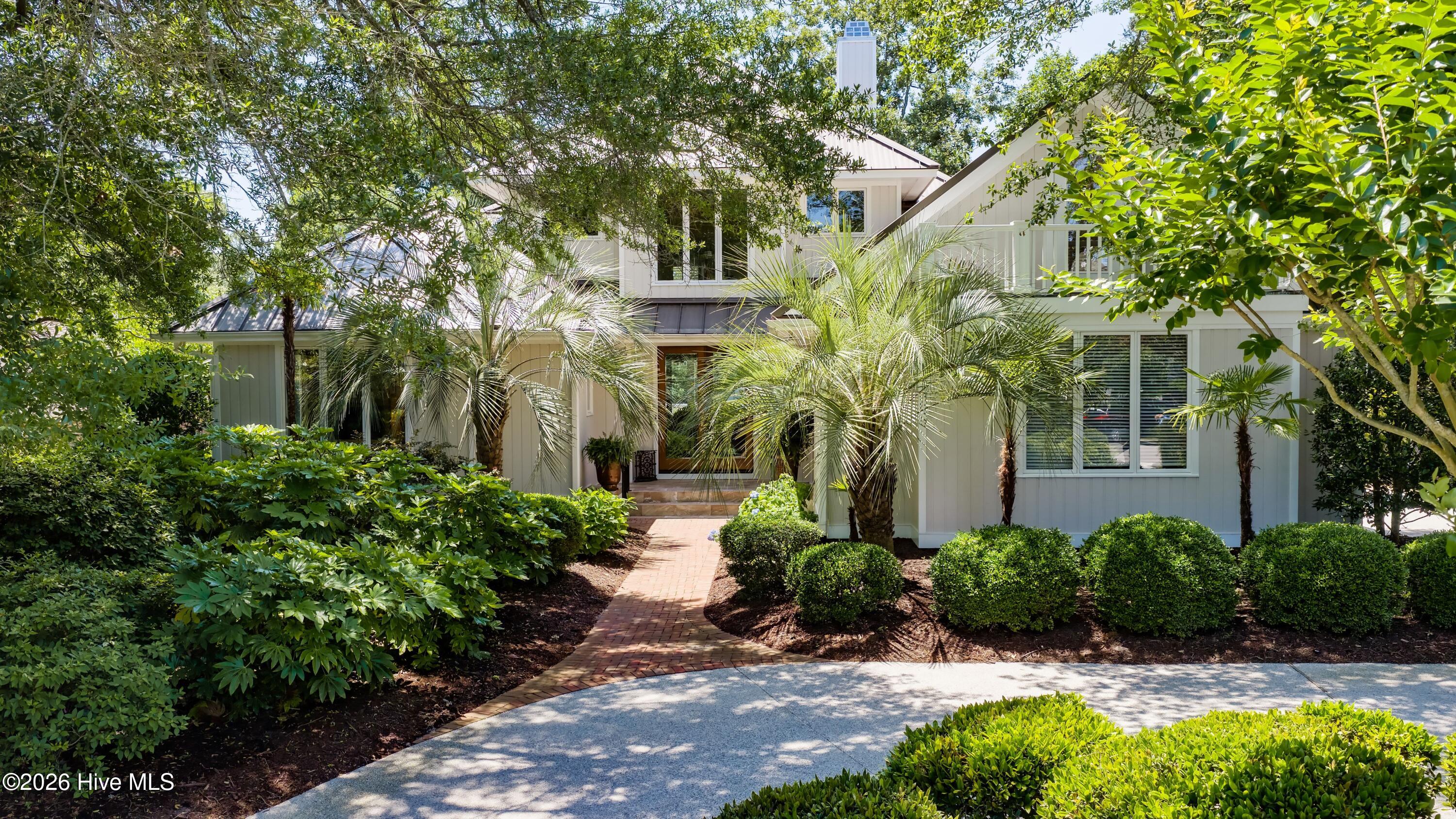 2216 Masons Point Place