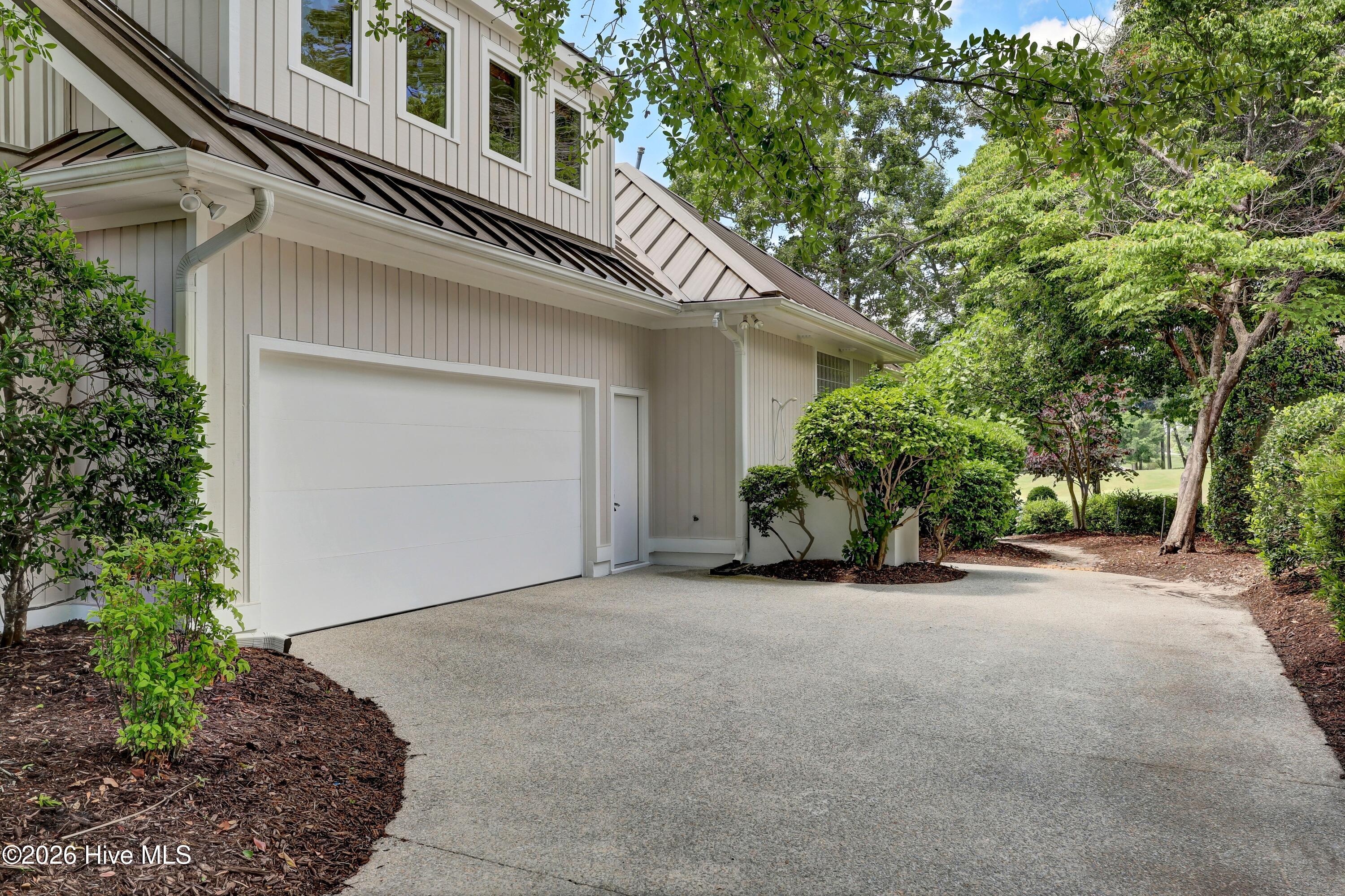 2216 Masons Point Place