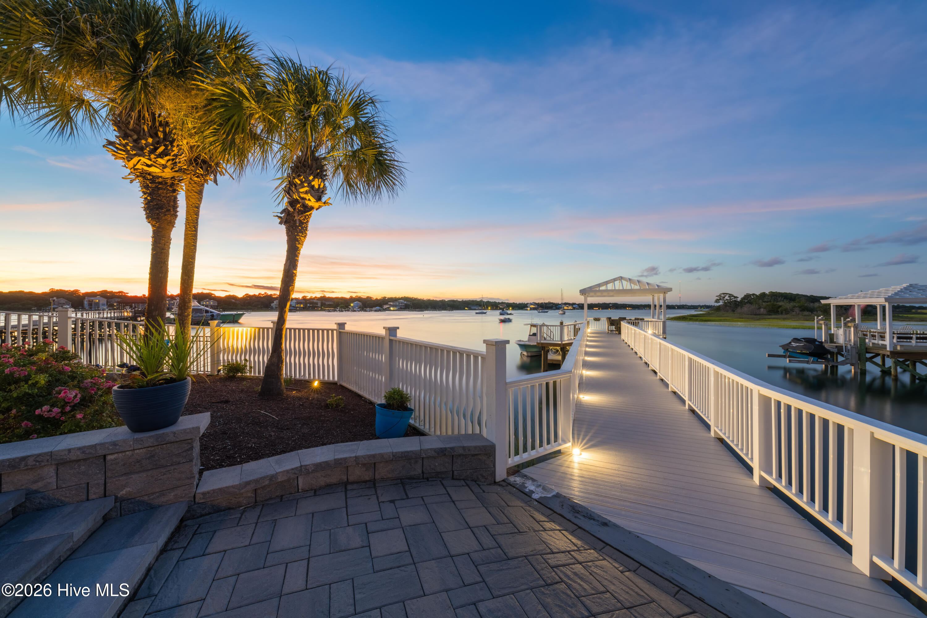 438 Oceana Way