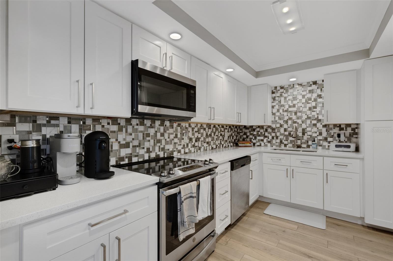 101 S GULFSTREAM AVE #7B