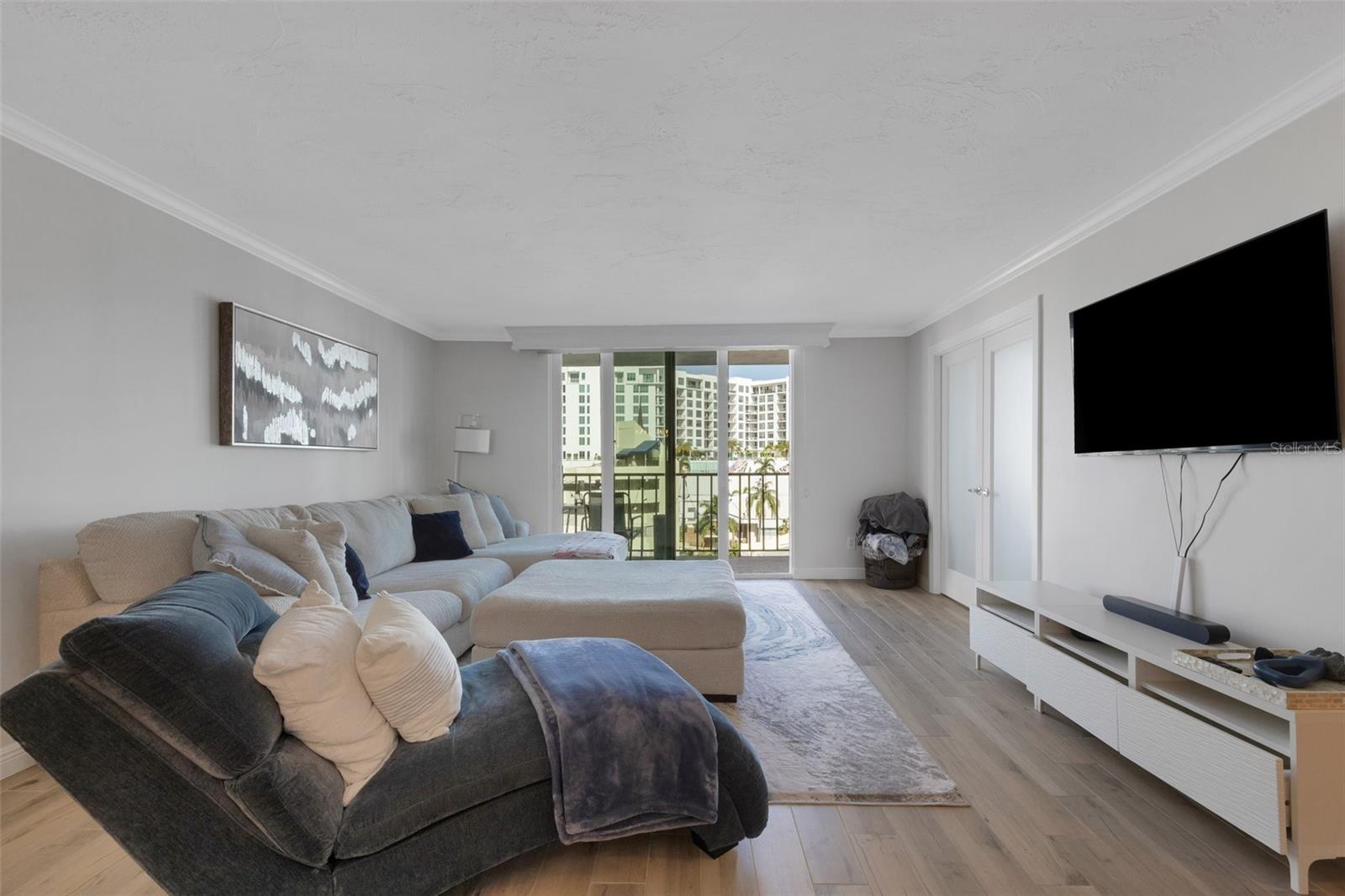 101 S GULFSTREAM AVE #7B