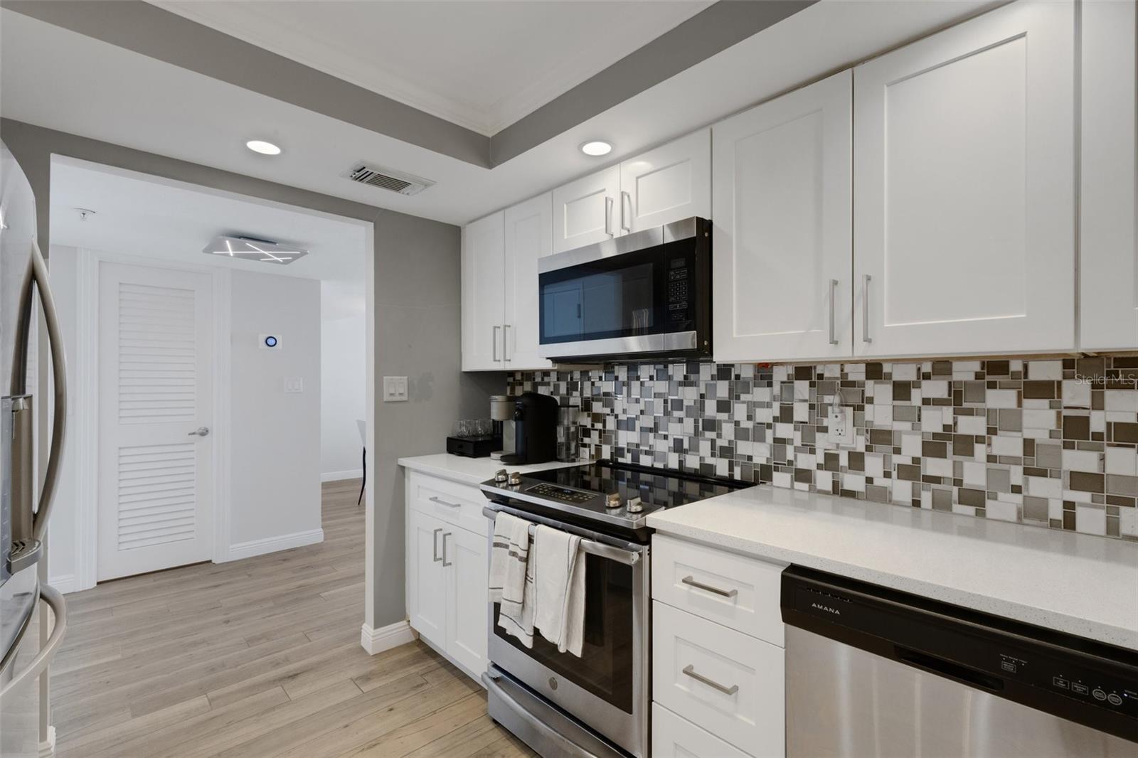 101 S GULFSTREAM AVE #7B