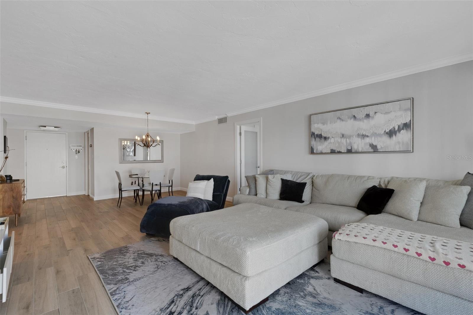 101 S GULFSTREAM AVE #7B