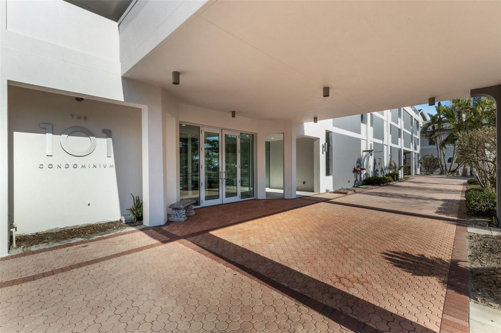 101 S GULFSTREAM AVE #7B