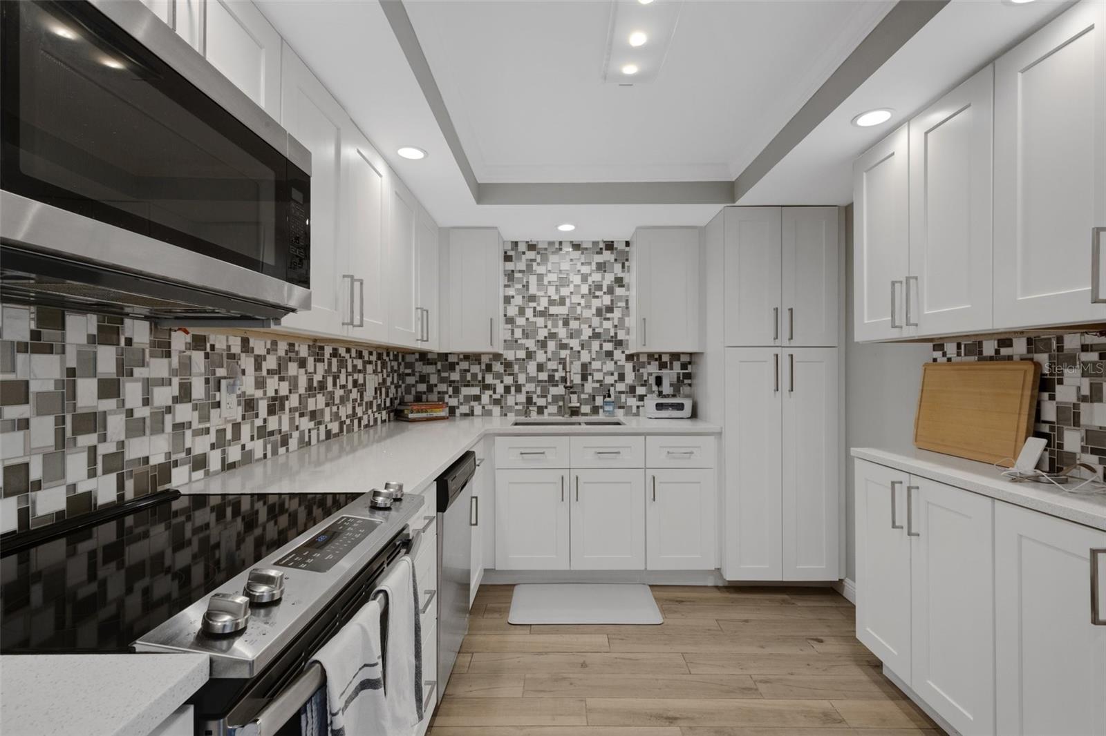 101 S GULFSTREAM AVE #7B