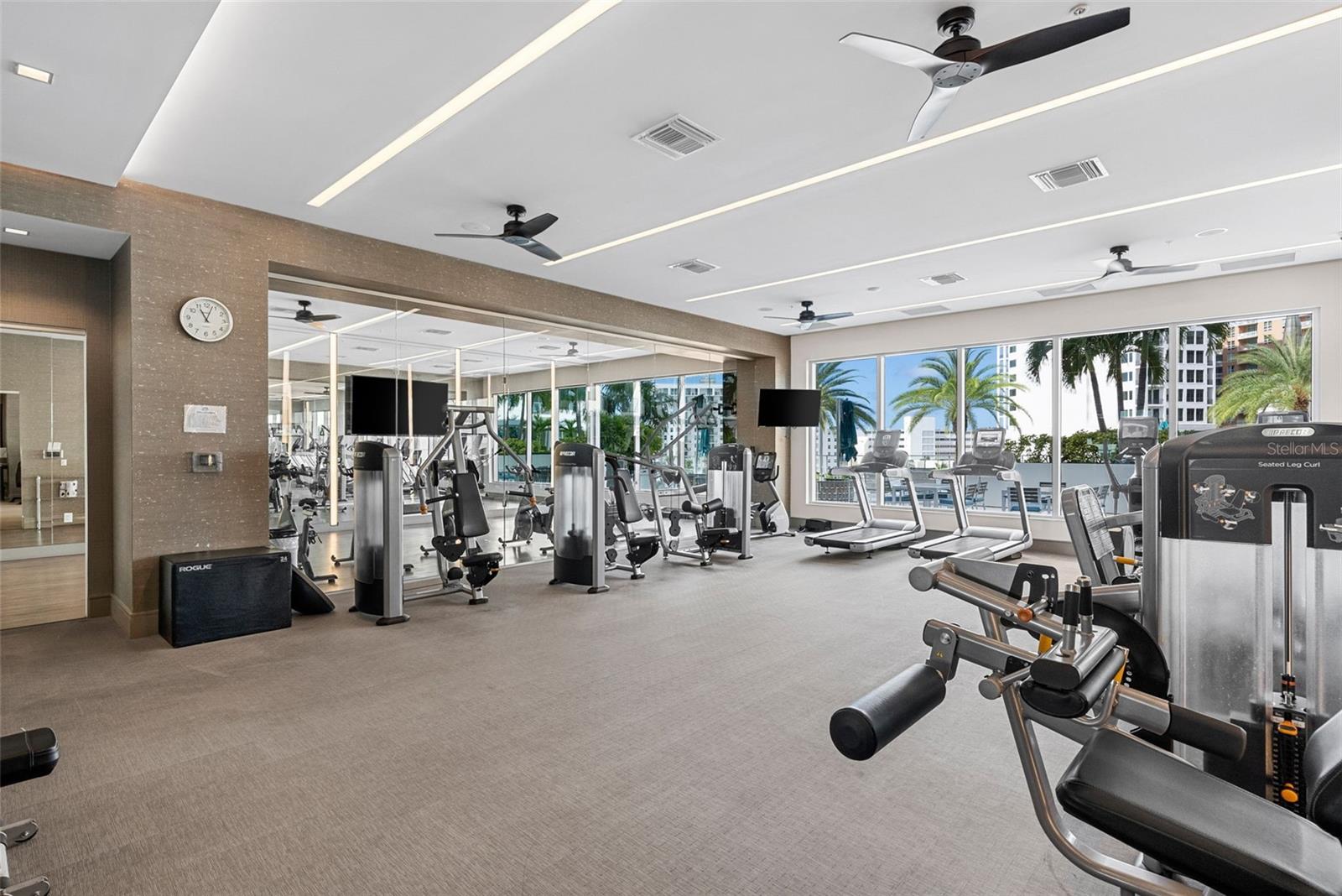 111 S PINEAPPLE AVE #615