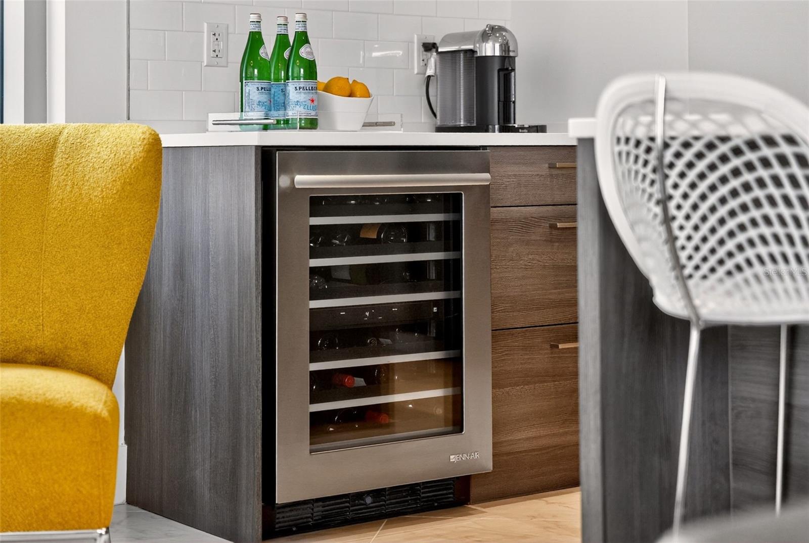 111 S PINEAPPLE AVE #615