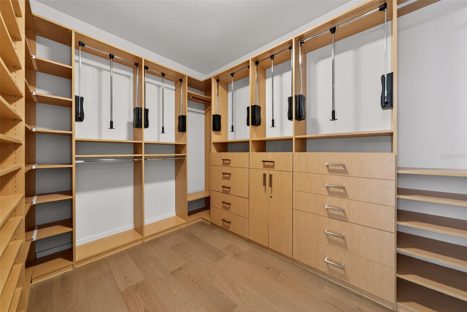 111 S PINEAPPLE AVE #615