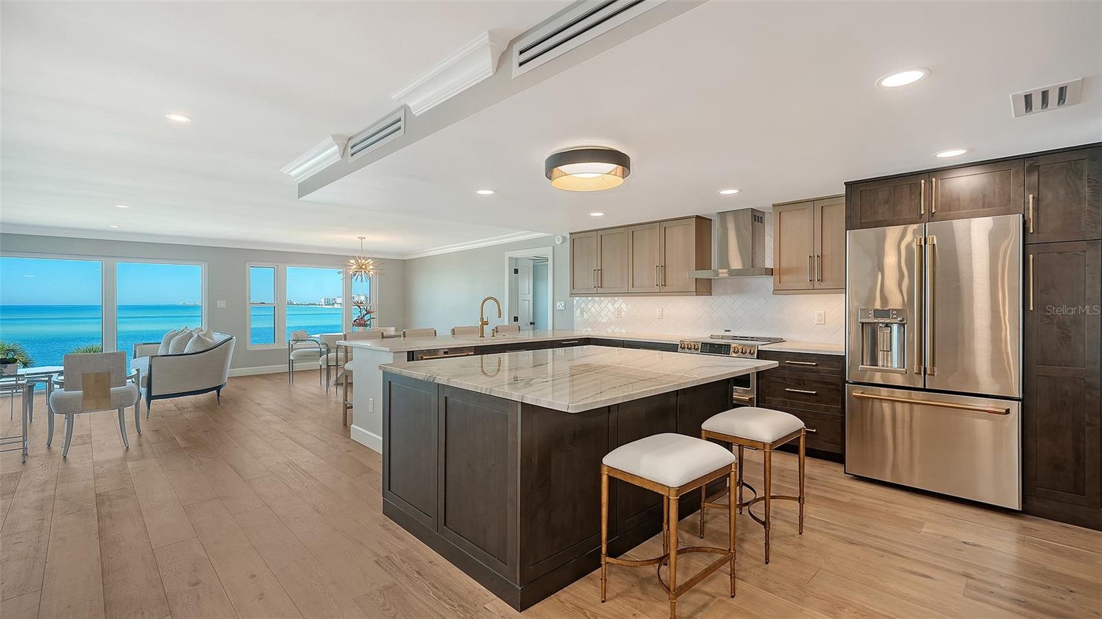 4708 OCEAN BLVD #E7