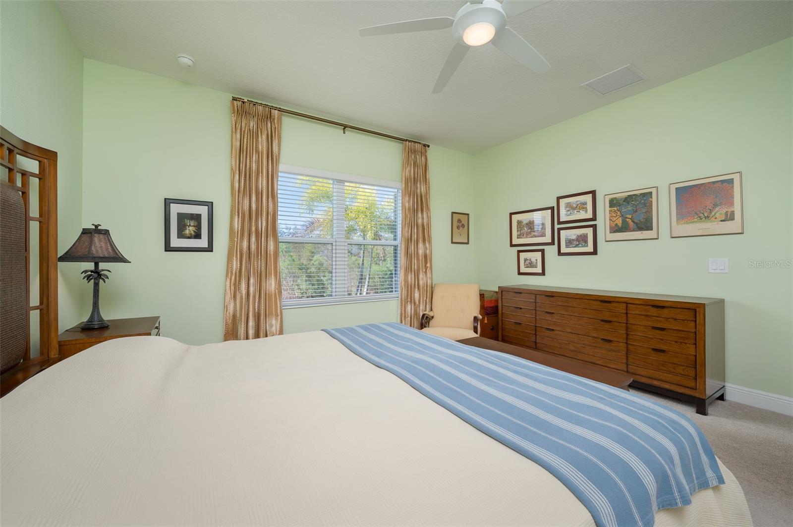 2726 SAPPHIRE BLUE LN