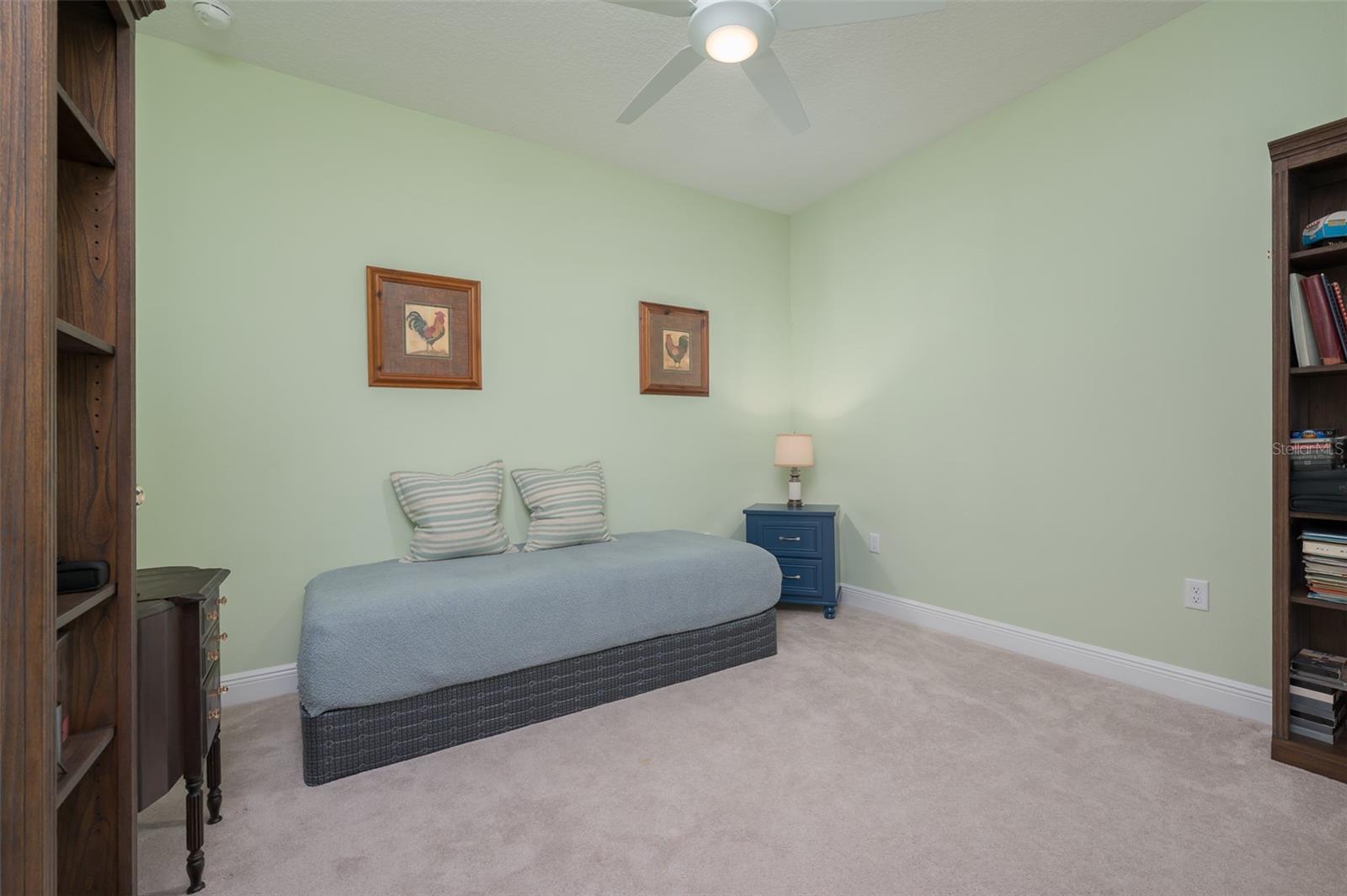 2726 SAPPHIRE BLUE LN