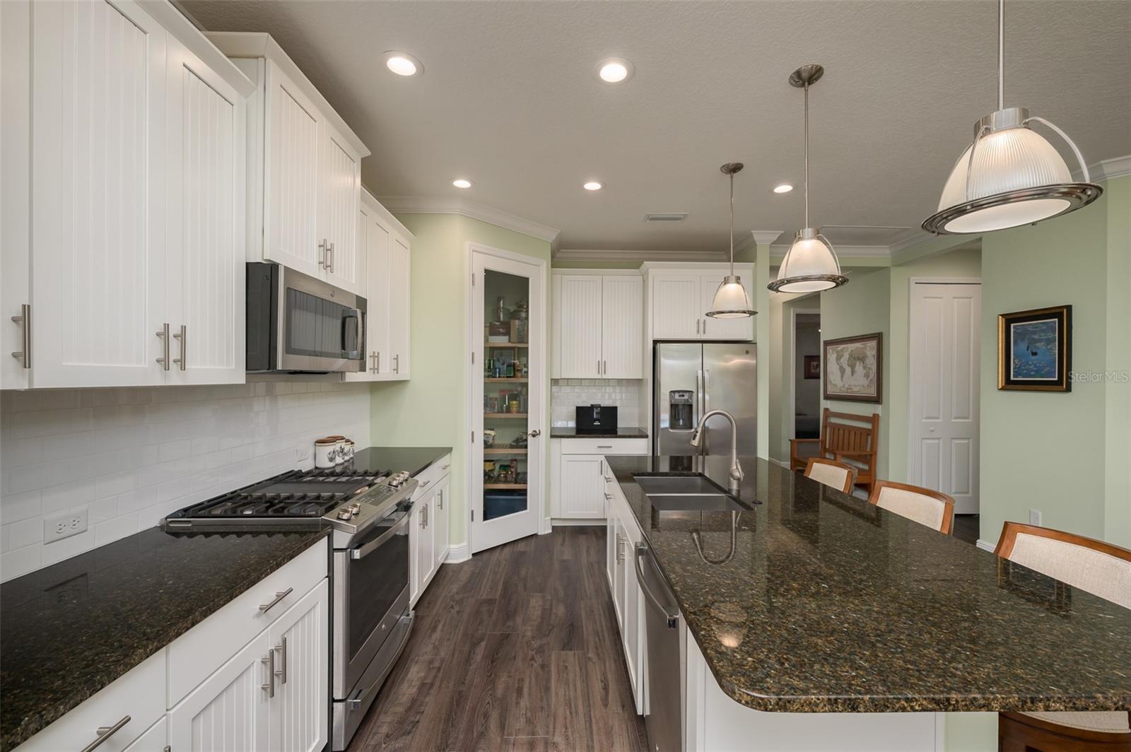 2726 SAPPHIRE BLUE LN