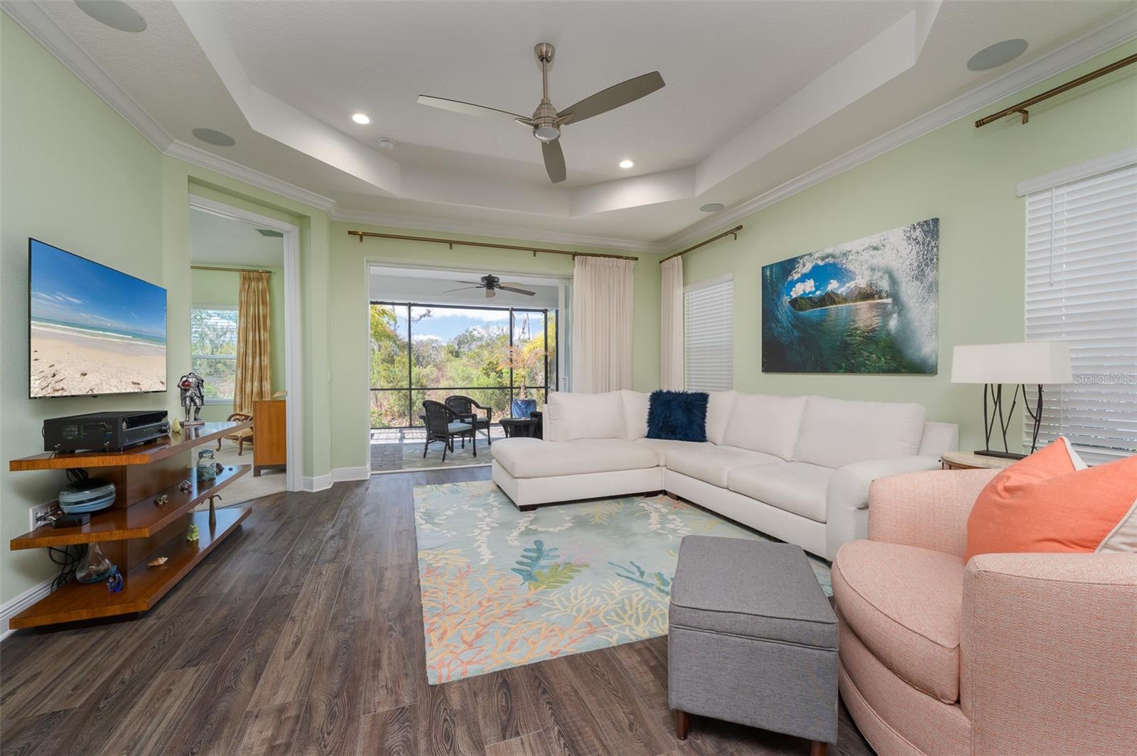 2726 SAPPHIRE BLUE LN