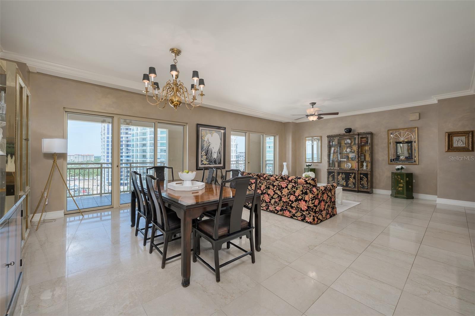 1111 RITZ CARLTON DR #1205