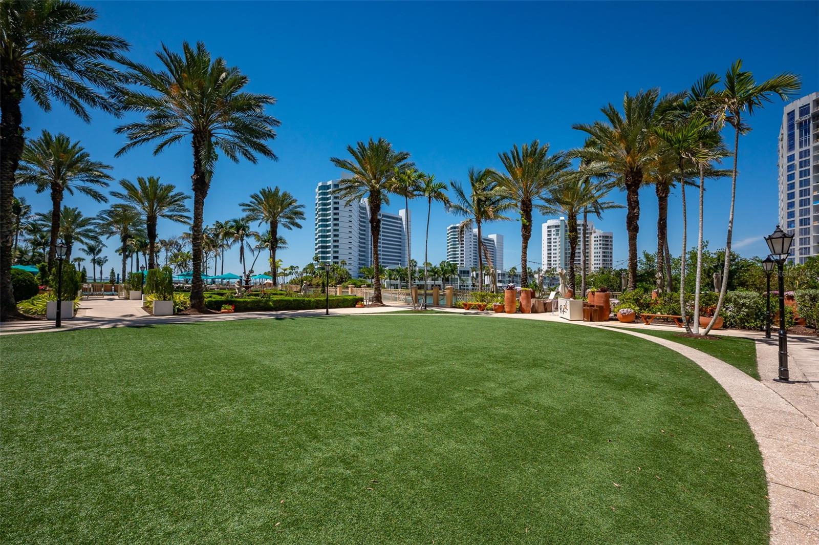 1111 RITZ CARLTON DR #1205