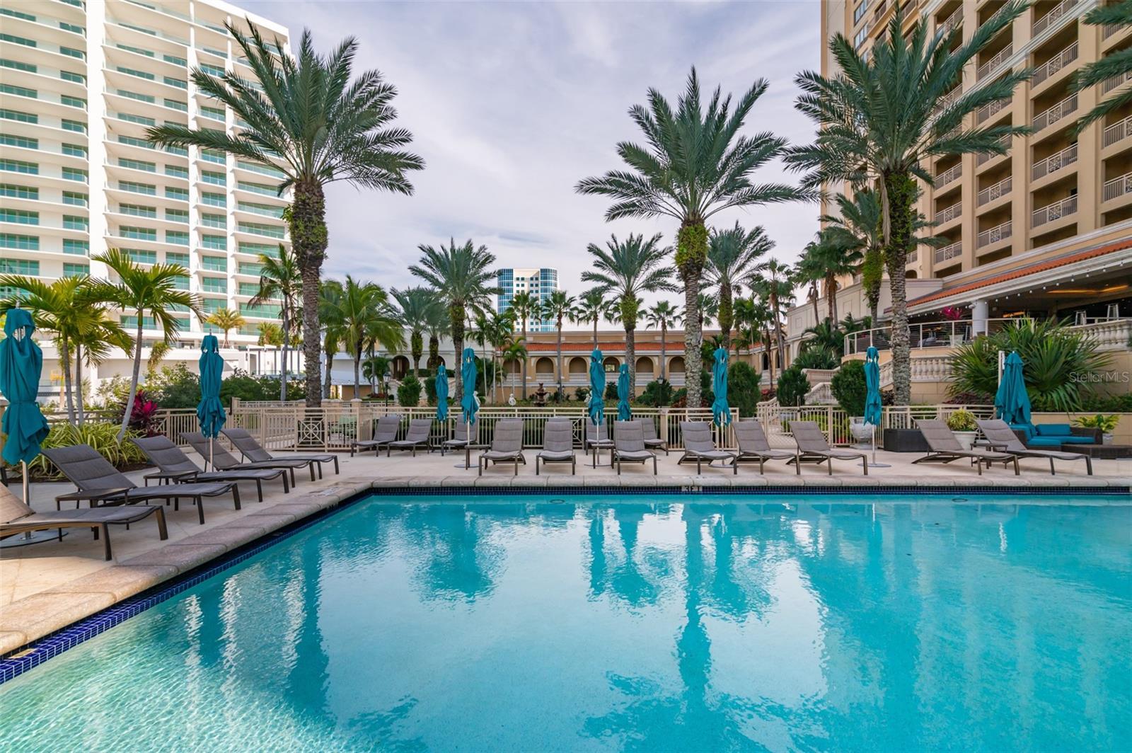 1111 RITZ CARLTON DR #1205