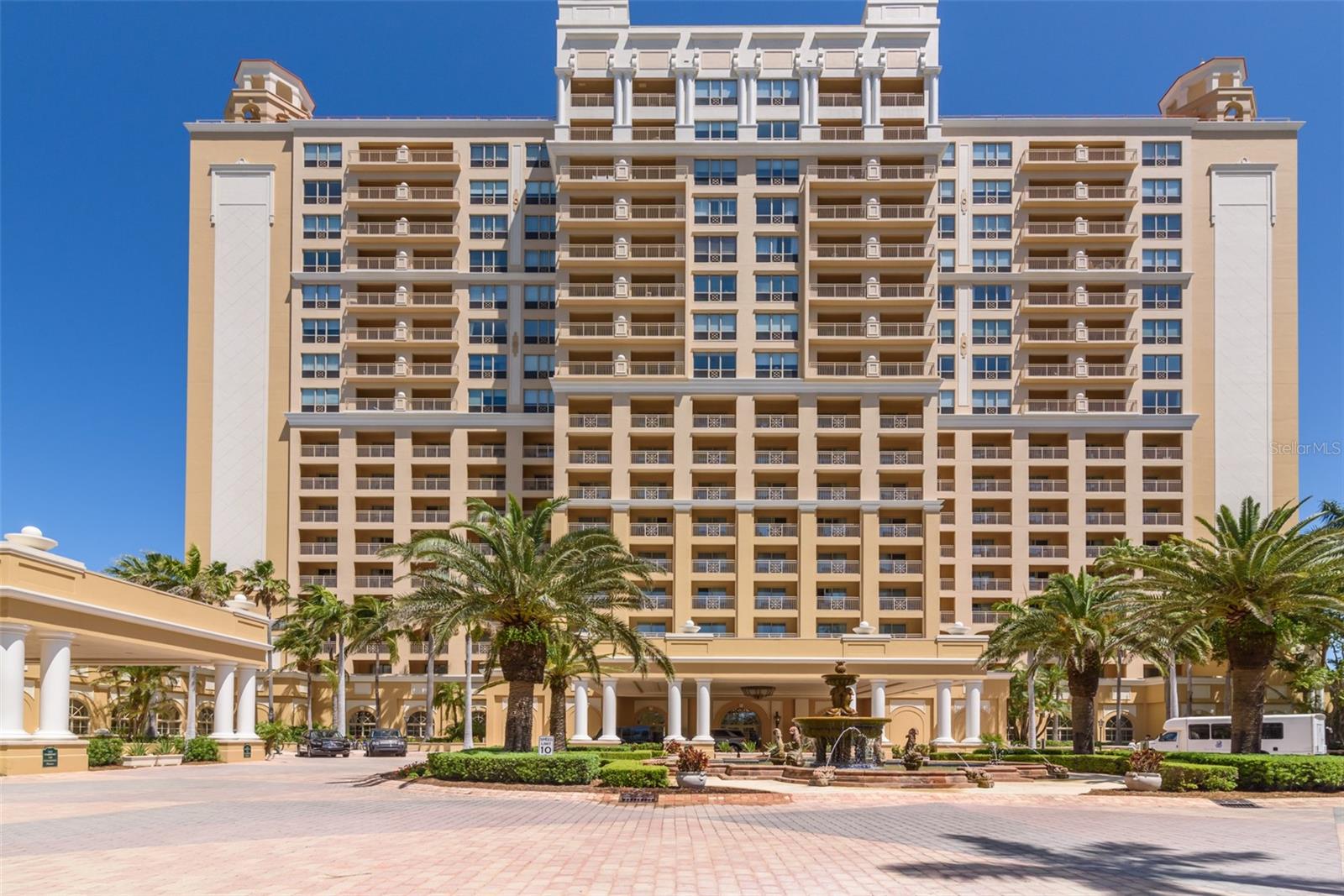 1111 RITZ CARLTON DR #1205