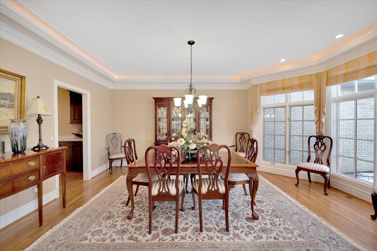 4999 ROCKAWAY Lane