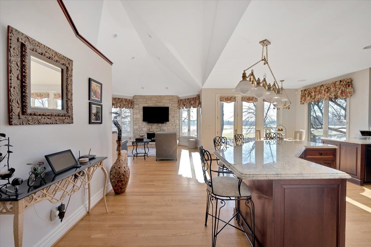 4999 ROCKAWAY Lane