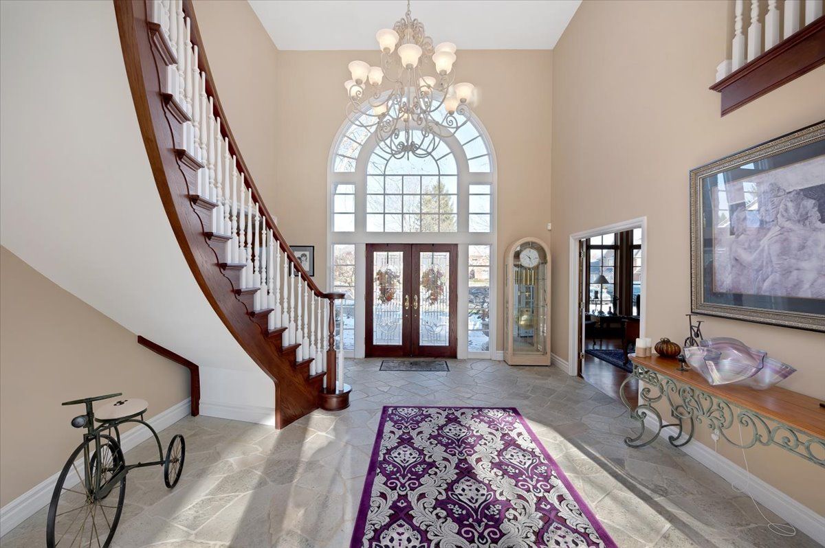 4999 ROCKAWAY Lane