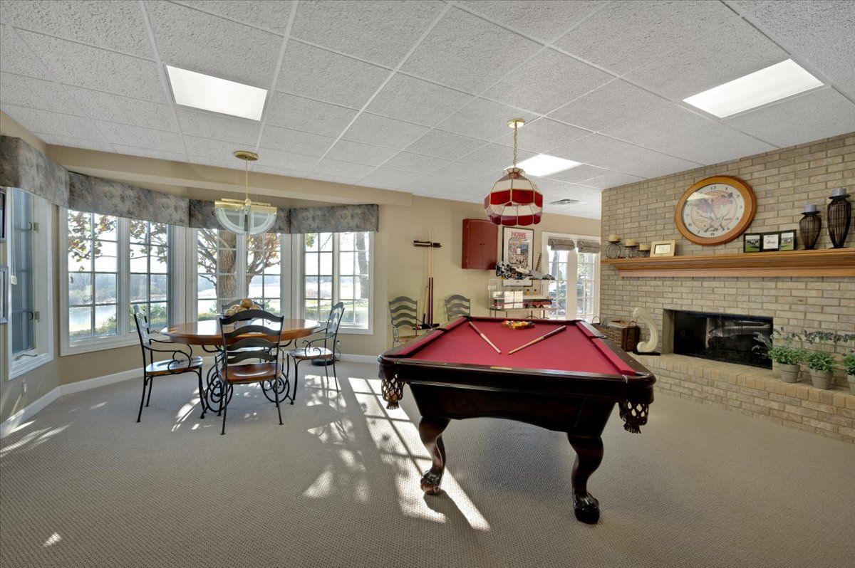 4999 ROCKAWAY Lane