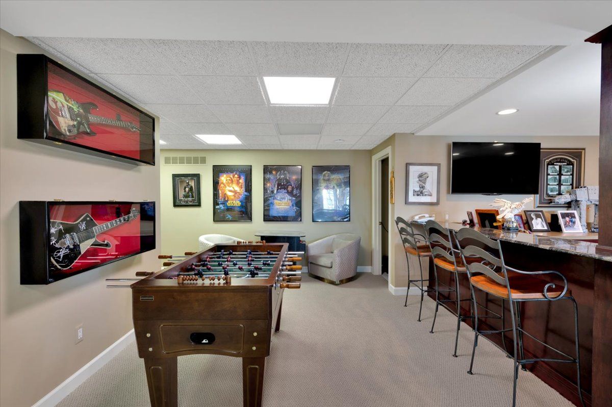 4999 ROCKAWAY Lane