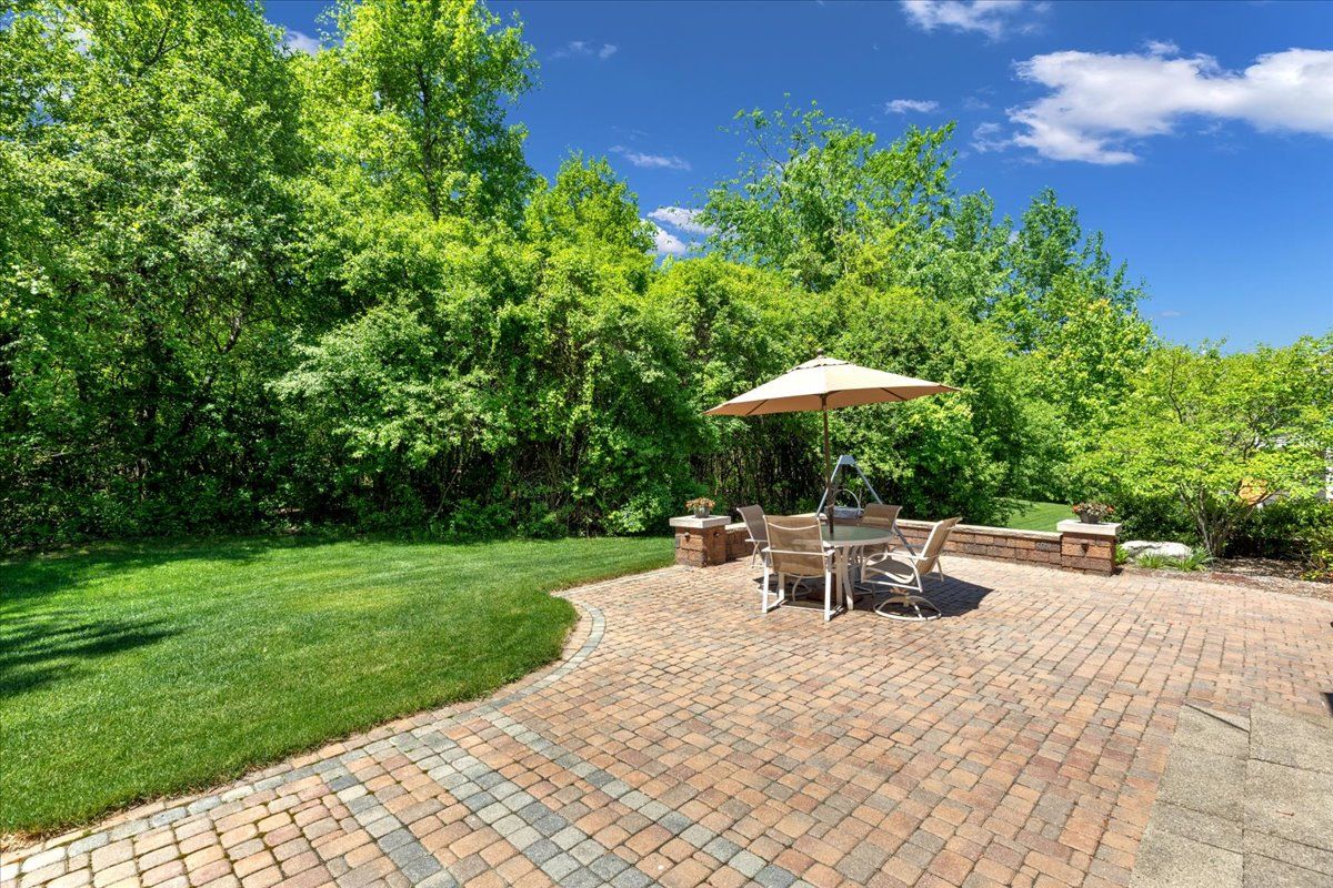 5924 SCOTT Circle