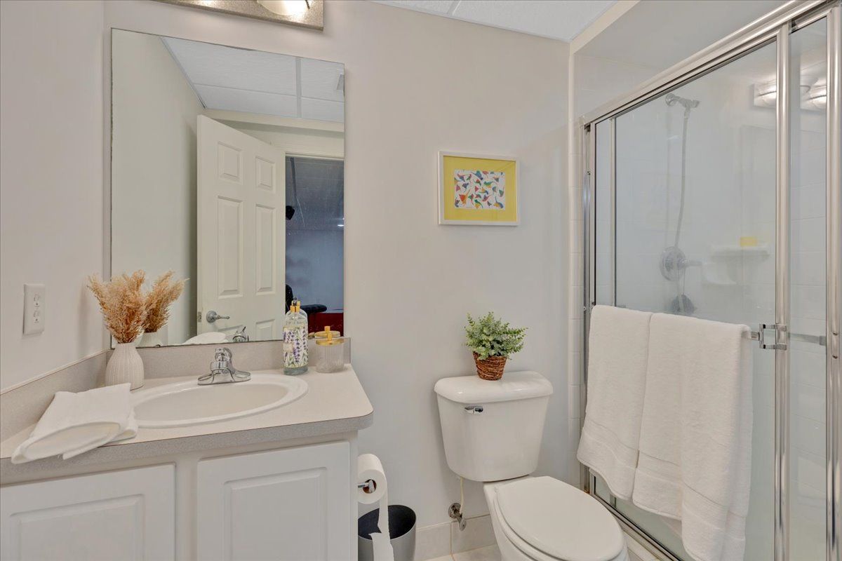 5924 SCOTT Circle