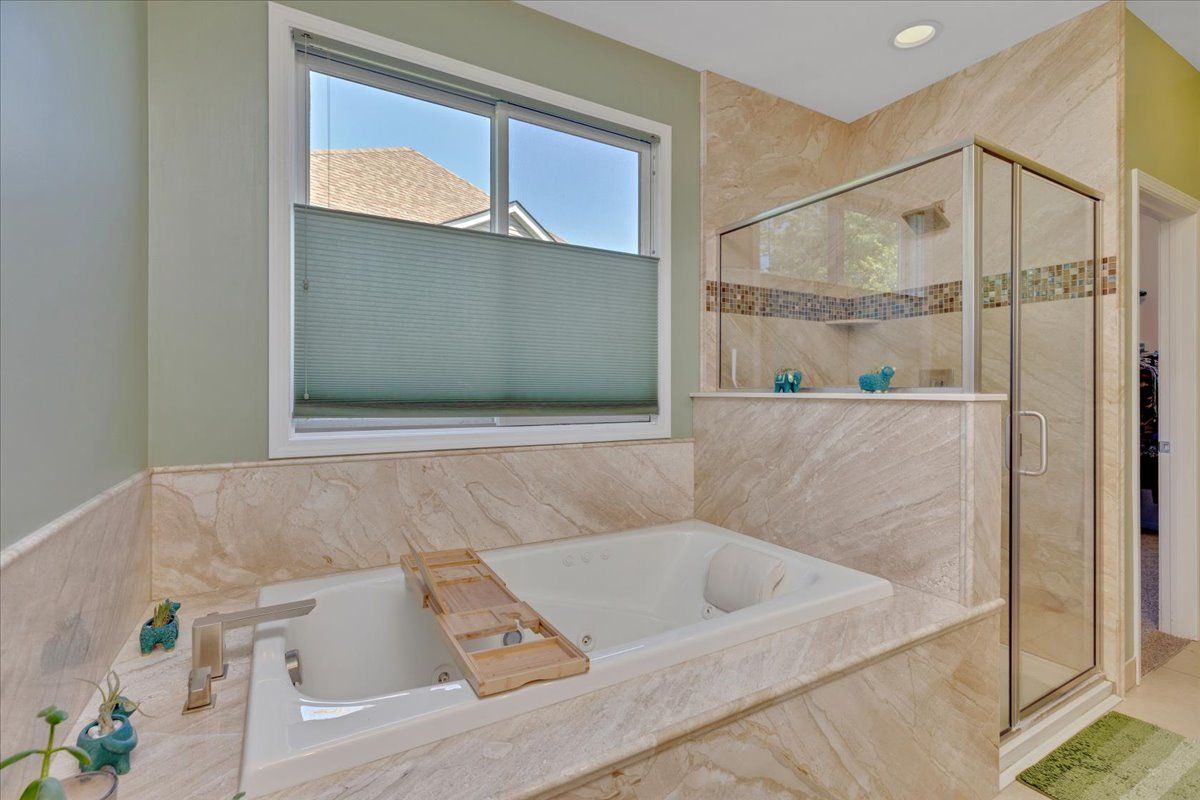 5924 SCOTT Circle