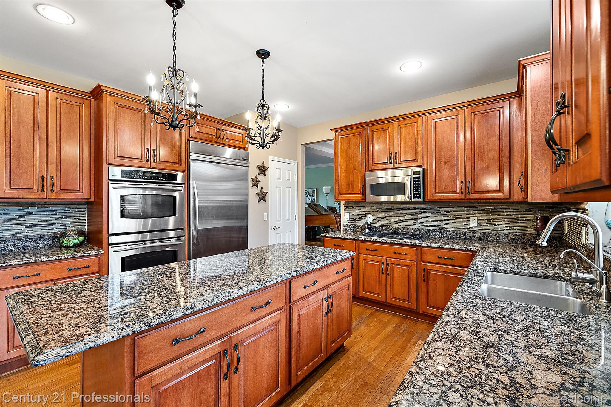 4751 OAKHURST RIDGE Road