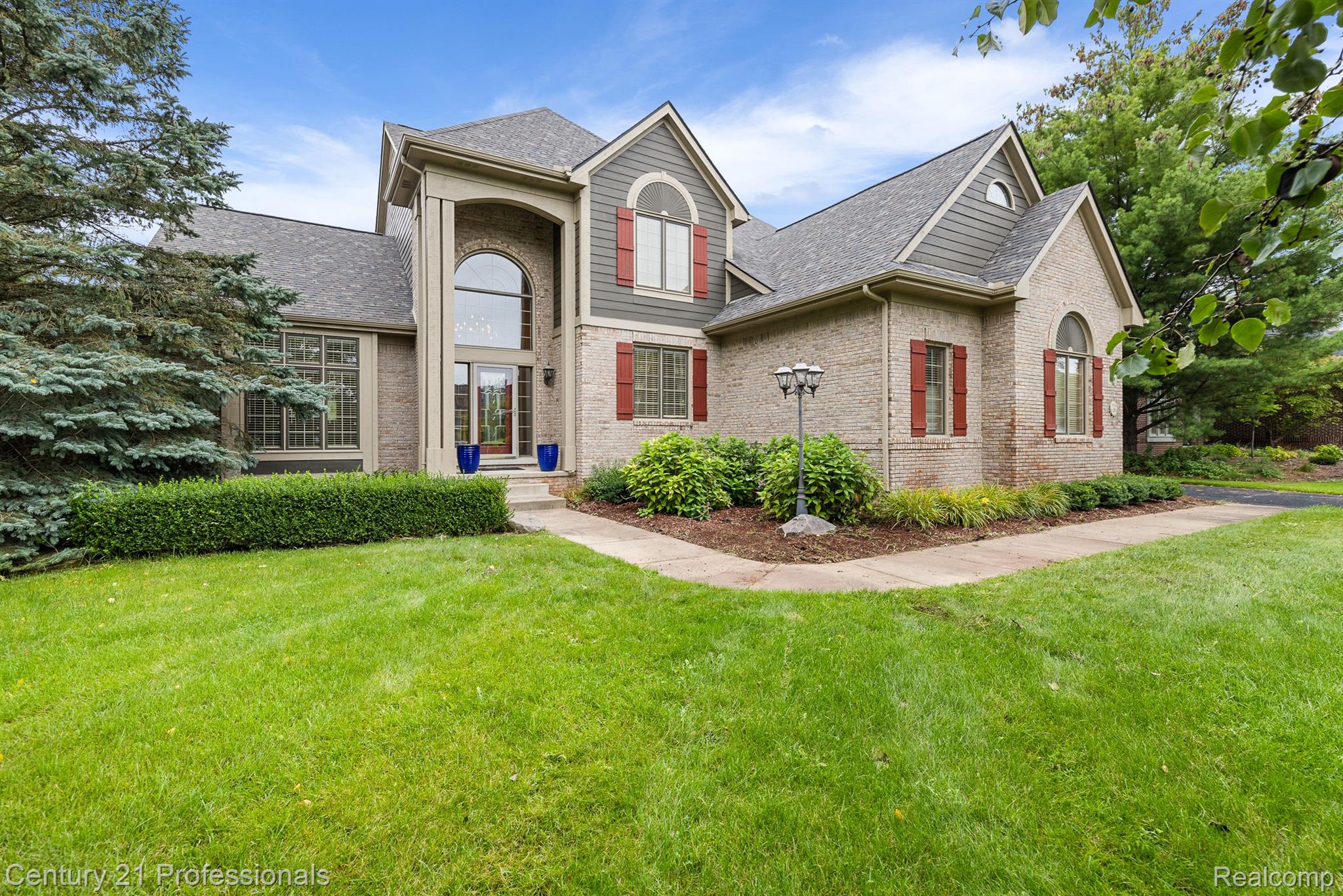 4751 OAKHURST RIDGE Road