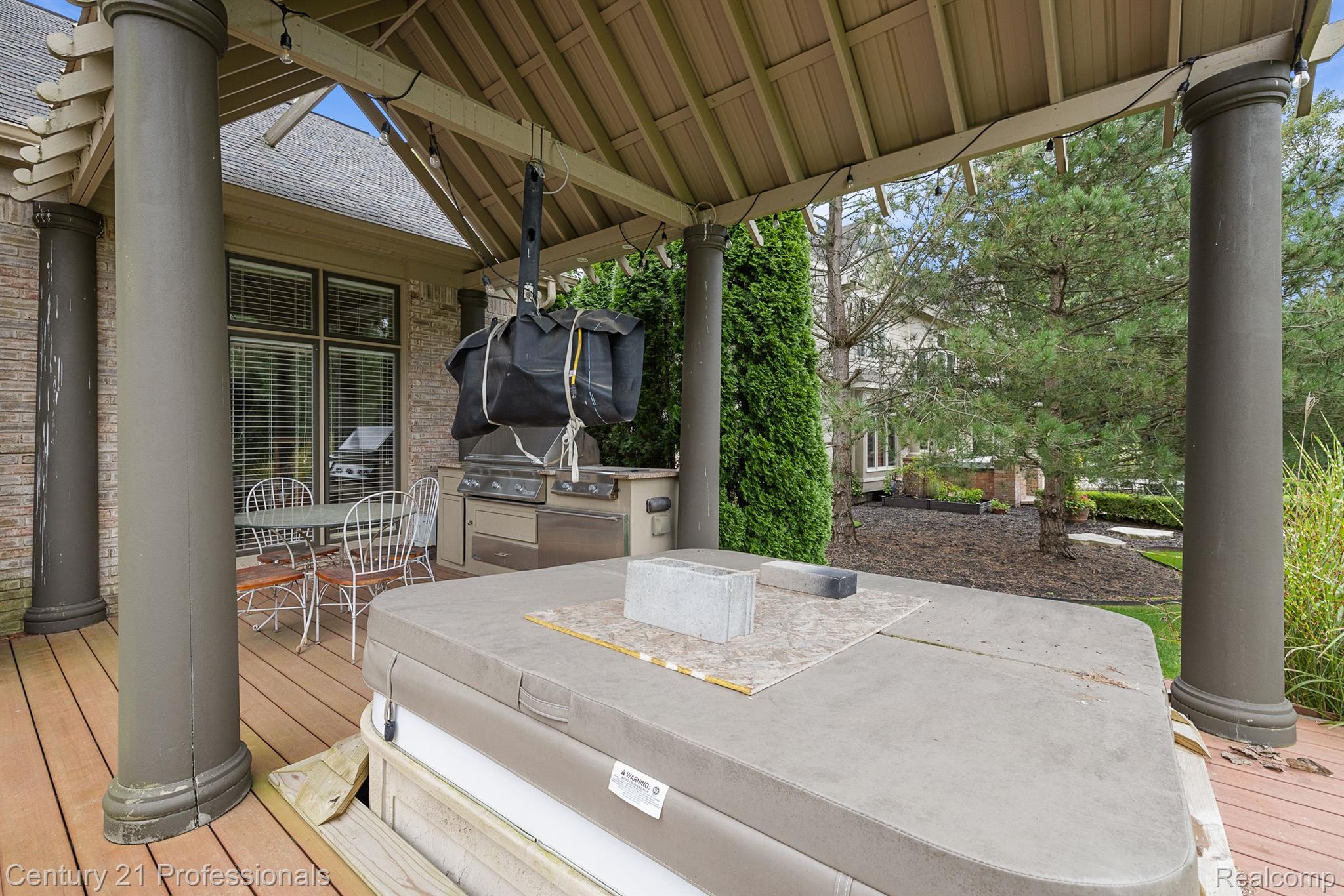 4751 OAKHURST RIDGE Road