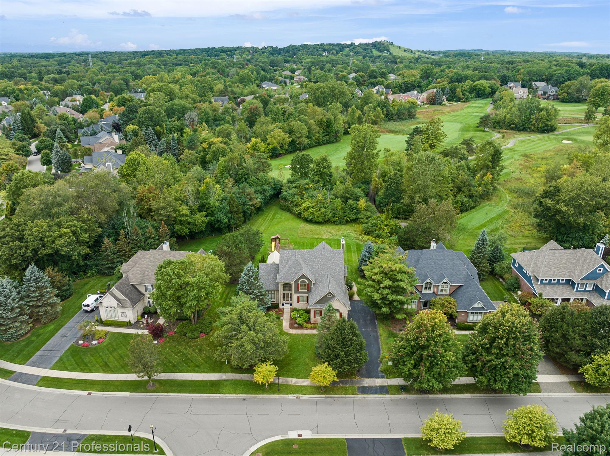 4751 OAKHURST RIDGE Road