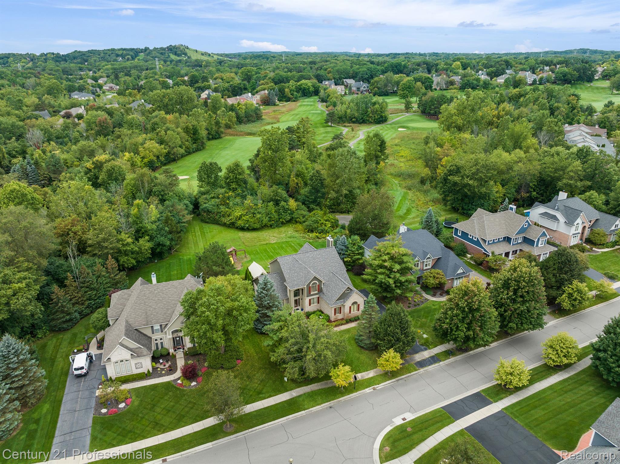 4751 OAKHURST RIDGE Road