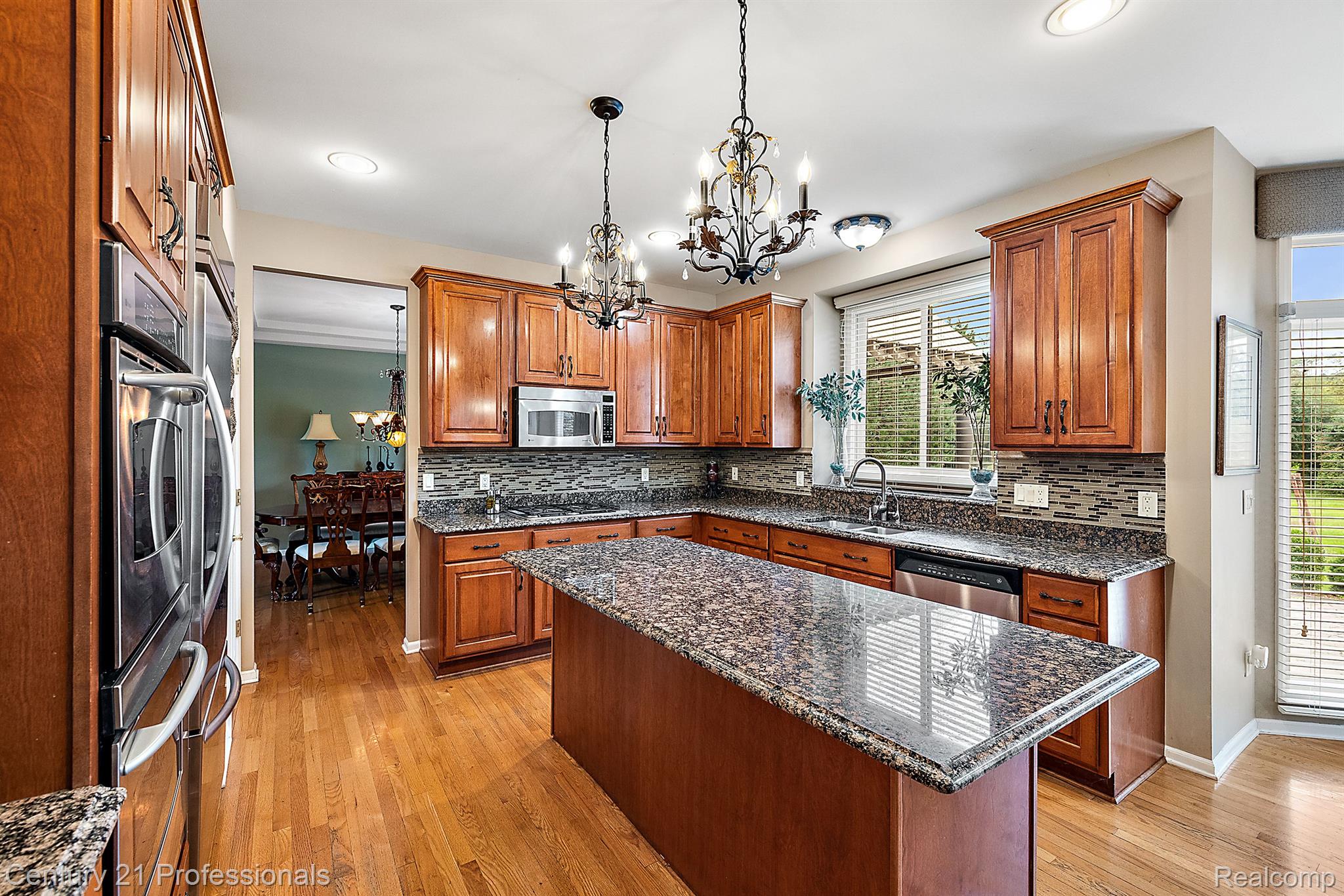 4751 OAKHURST RIDGE Road