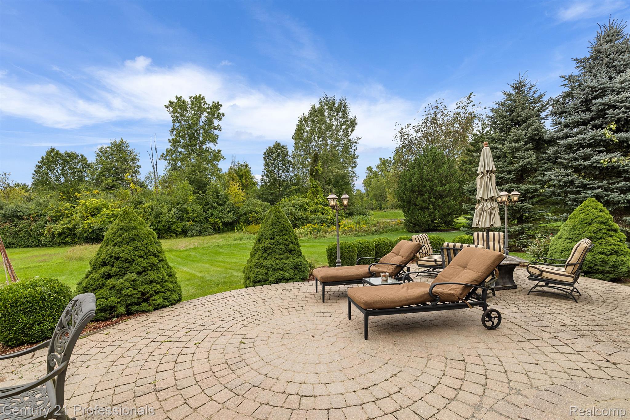4751 OAKHURST RIDGE Road