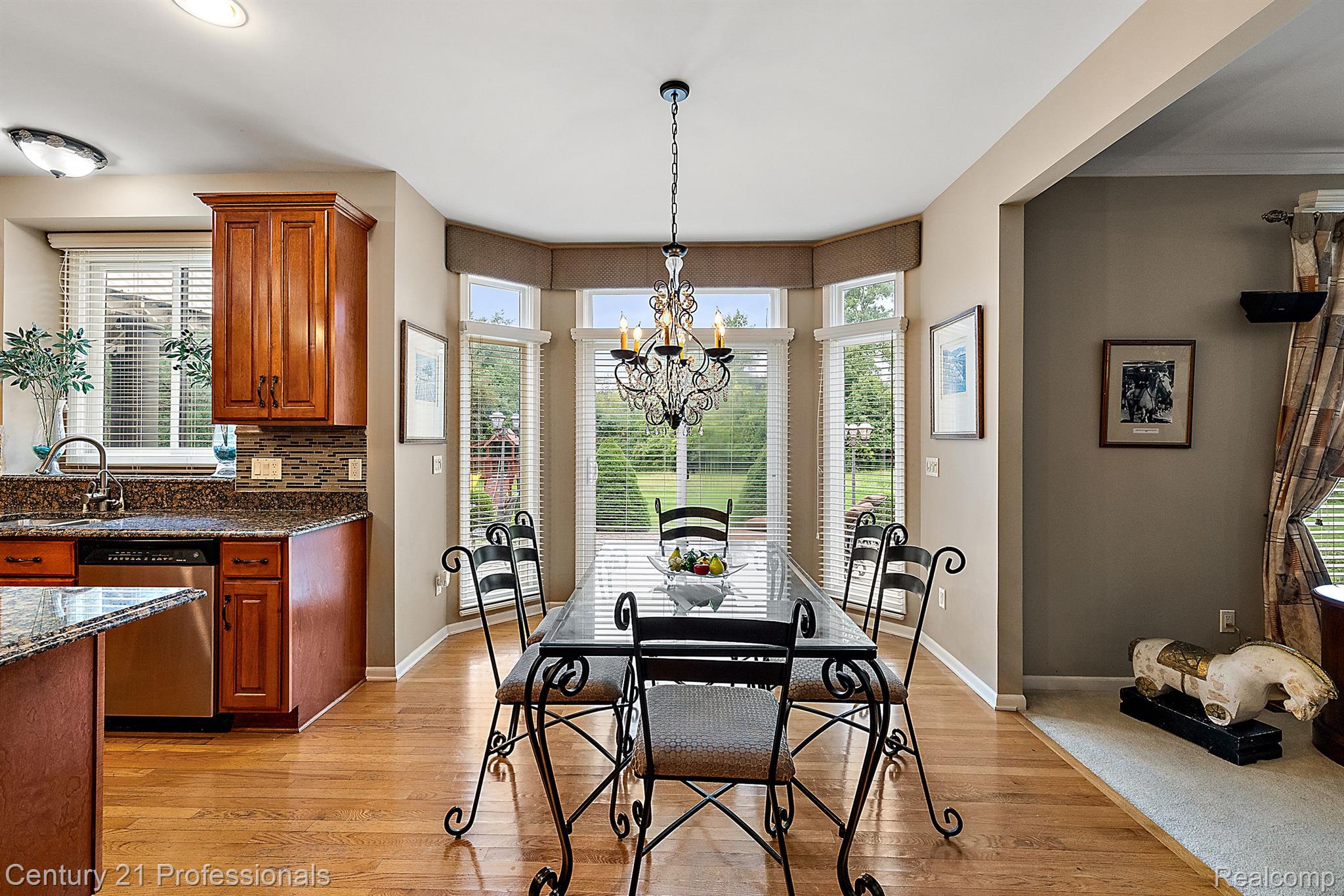 4751 OAKHURST RIDGE Road