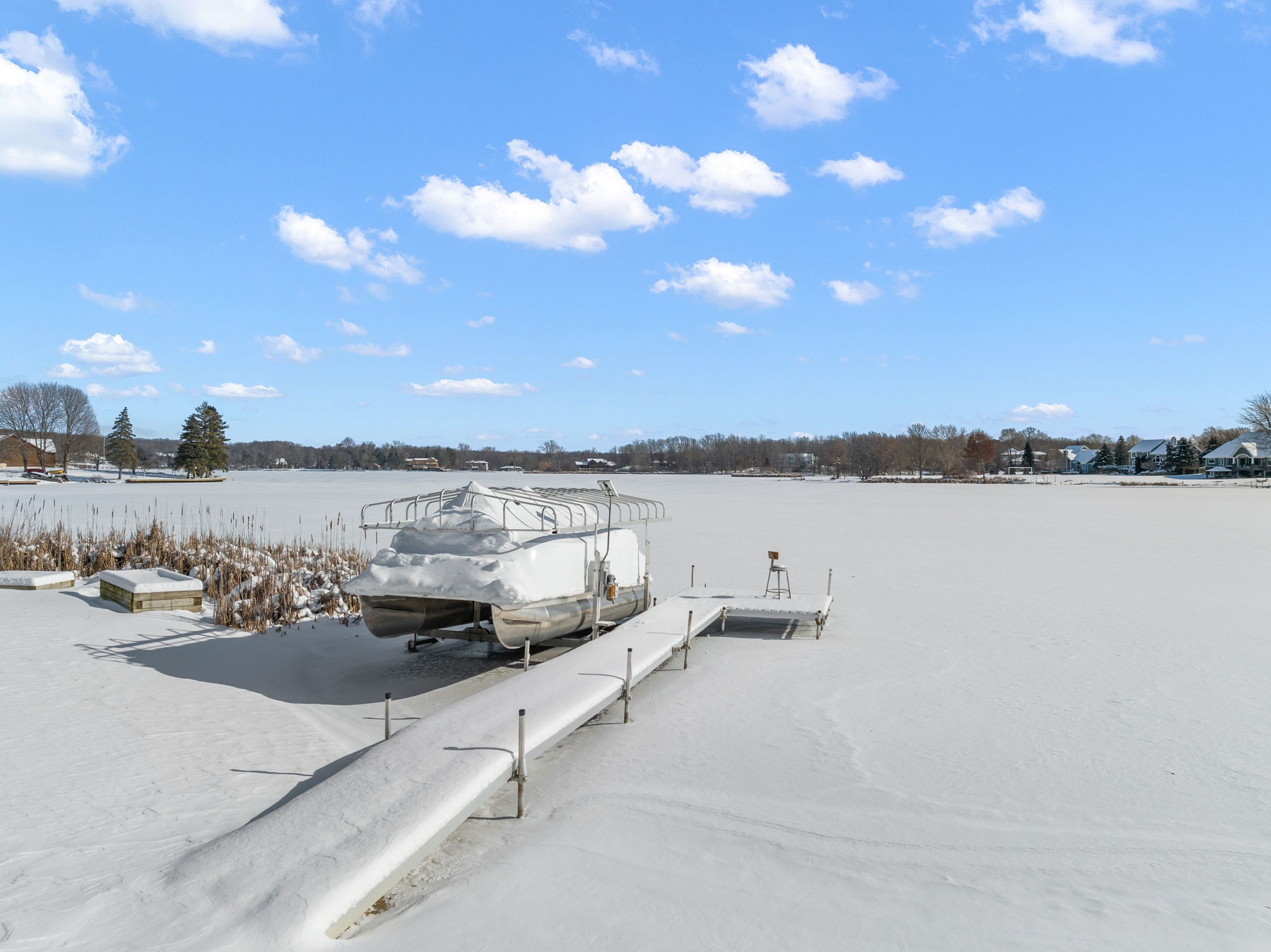 8856 BRIDGE LAKE Road