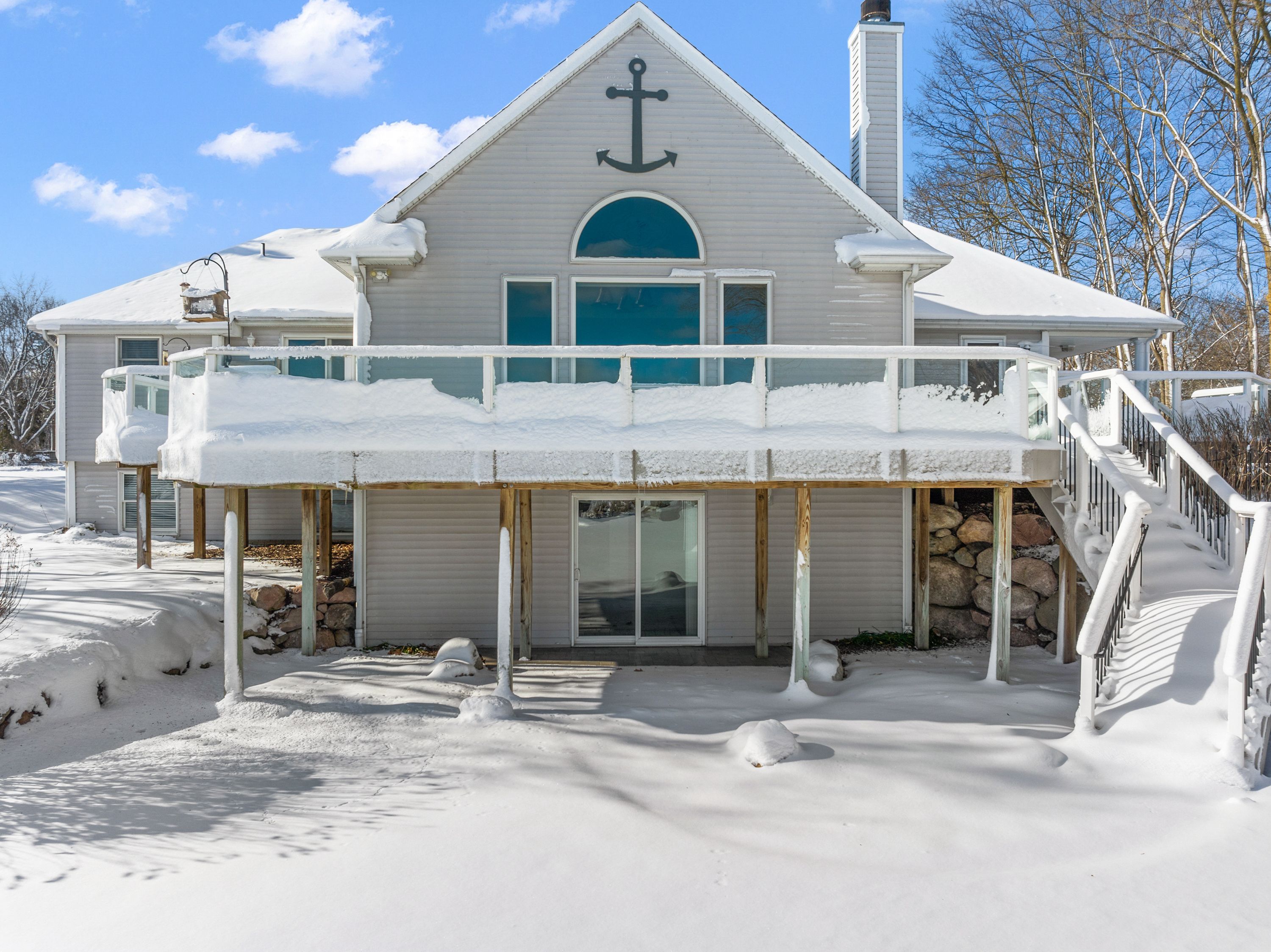 8856 BRIDGE LAKE Road