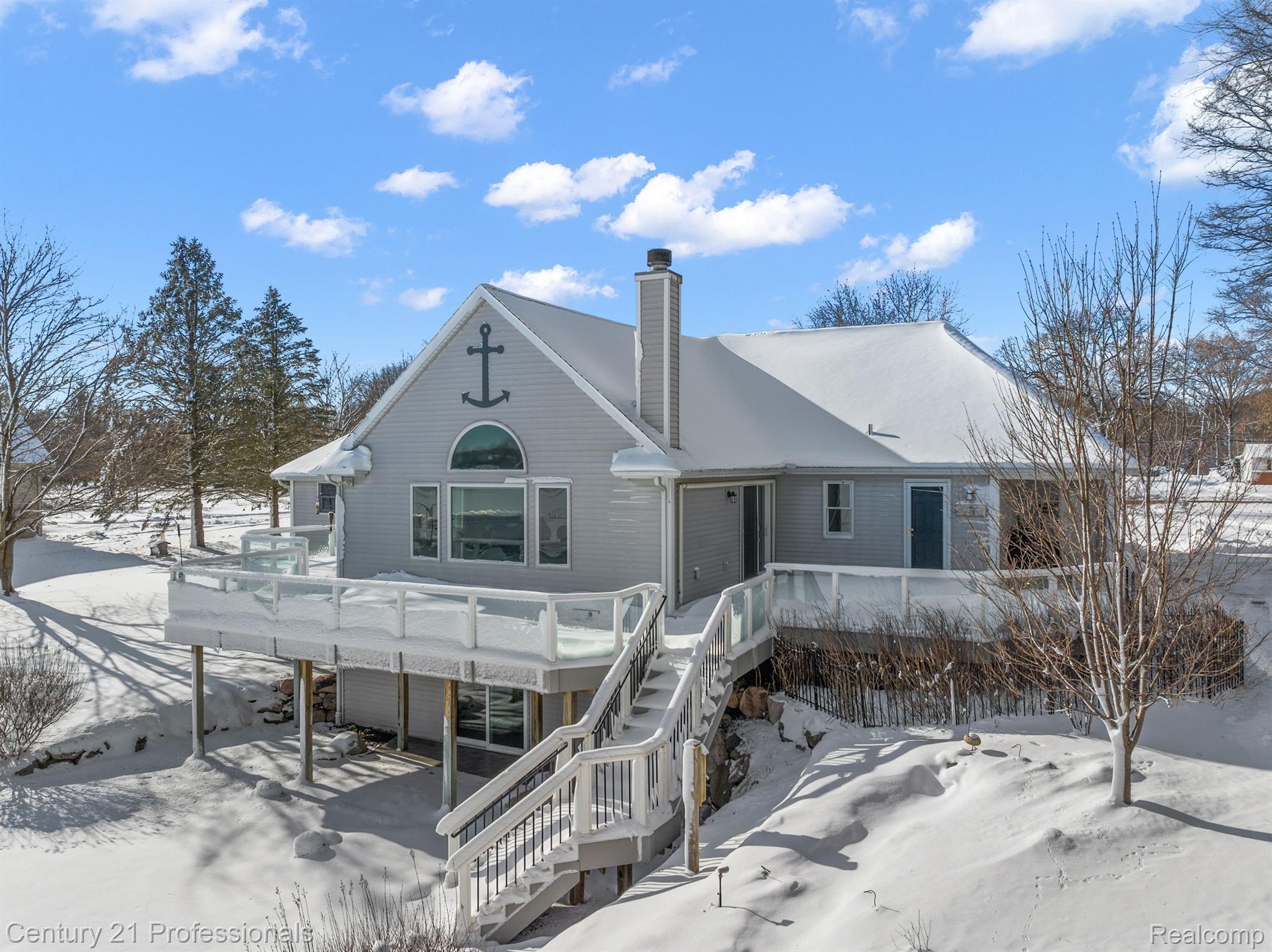 8856 BRIDGE LAKE Road