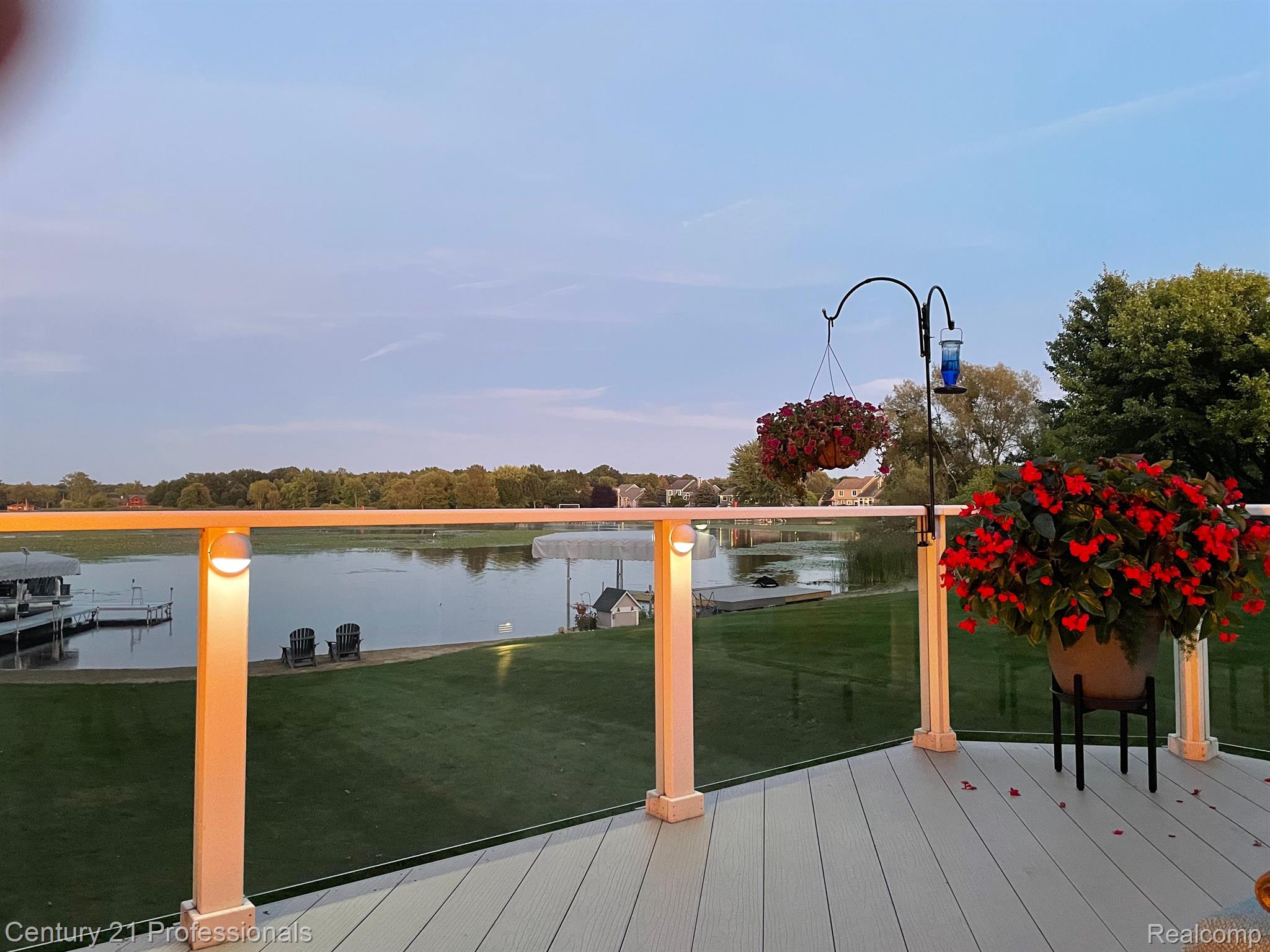 8856 BRIDGE LAKE Road