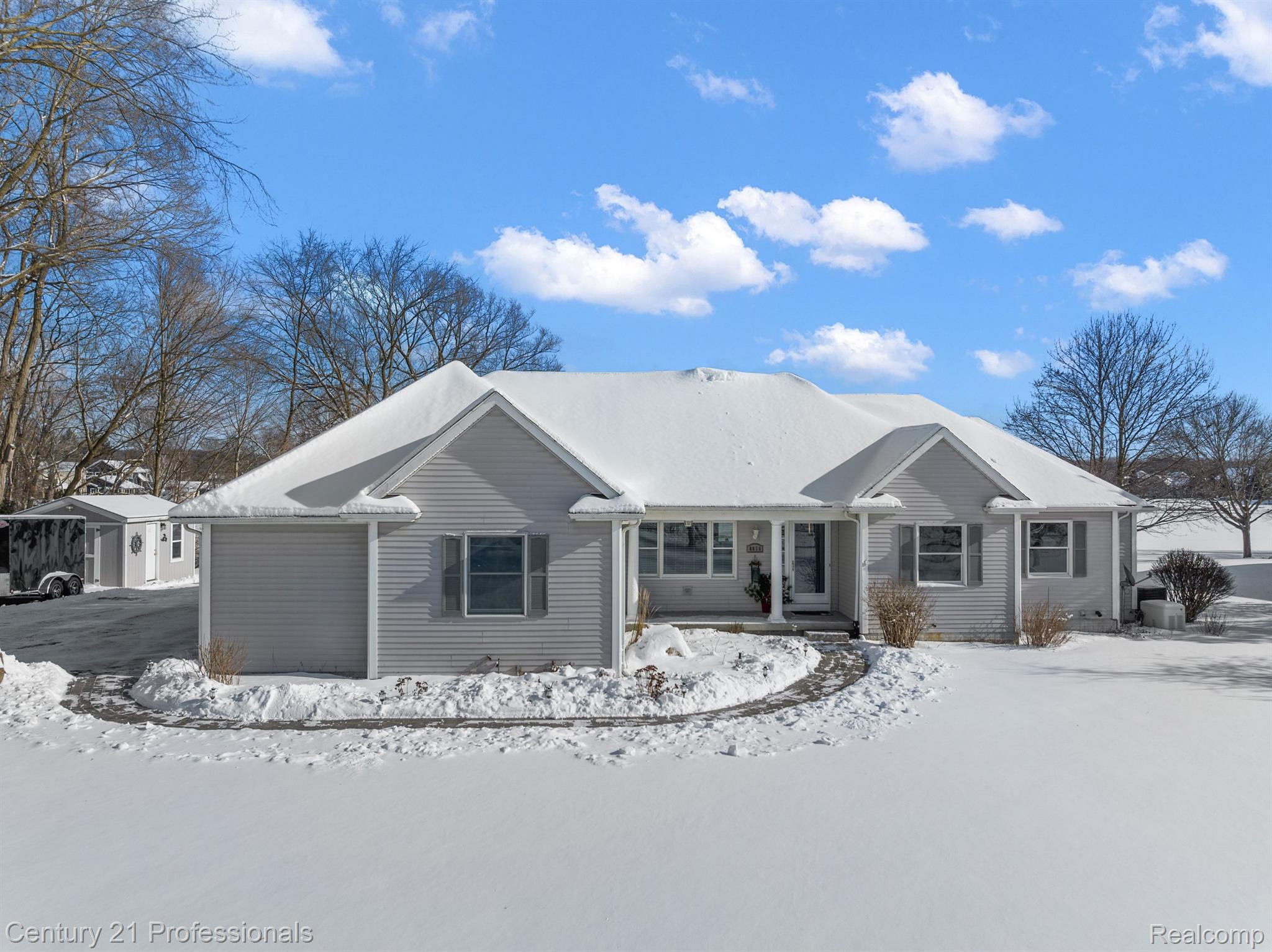 8856 BRIDGE LAKE Road