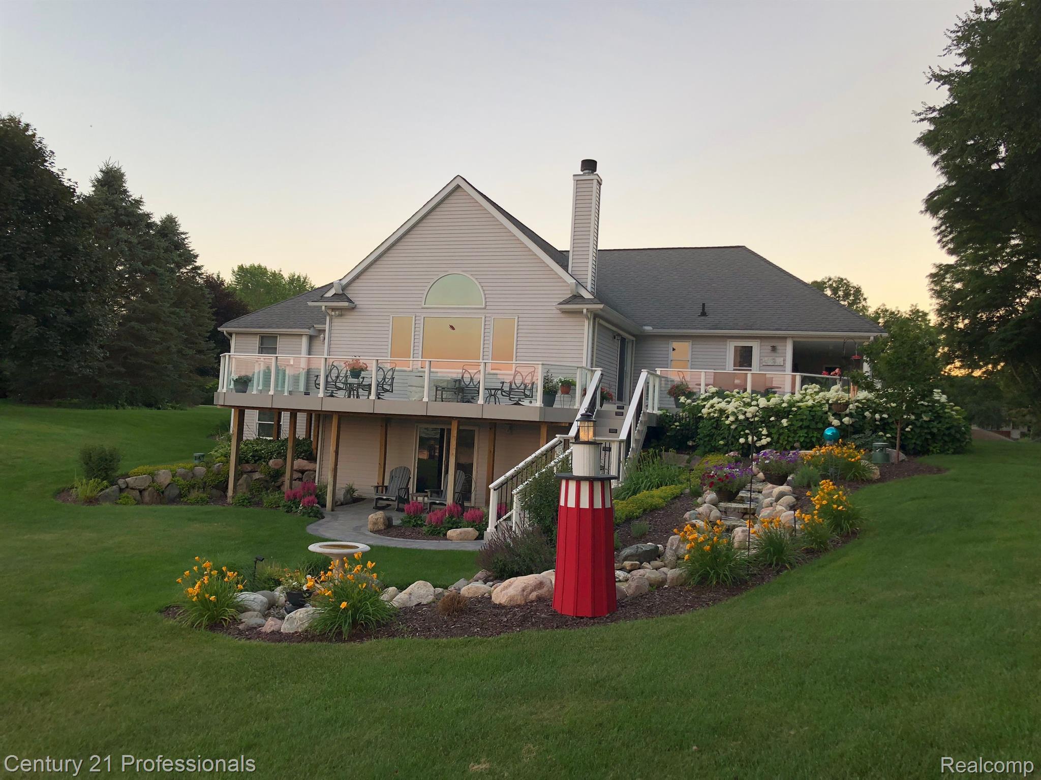 8856 BRIDGE LAKE Road