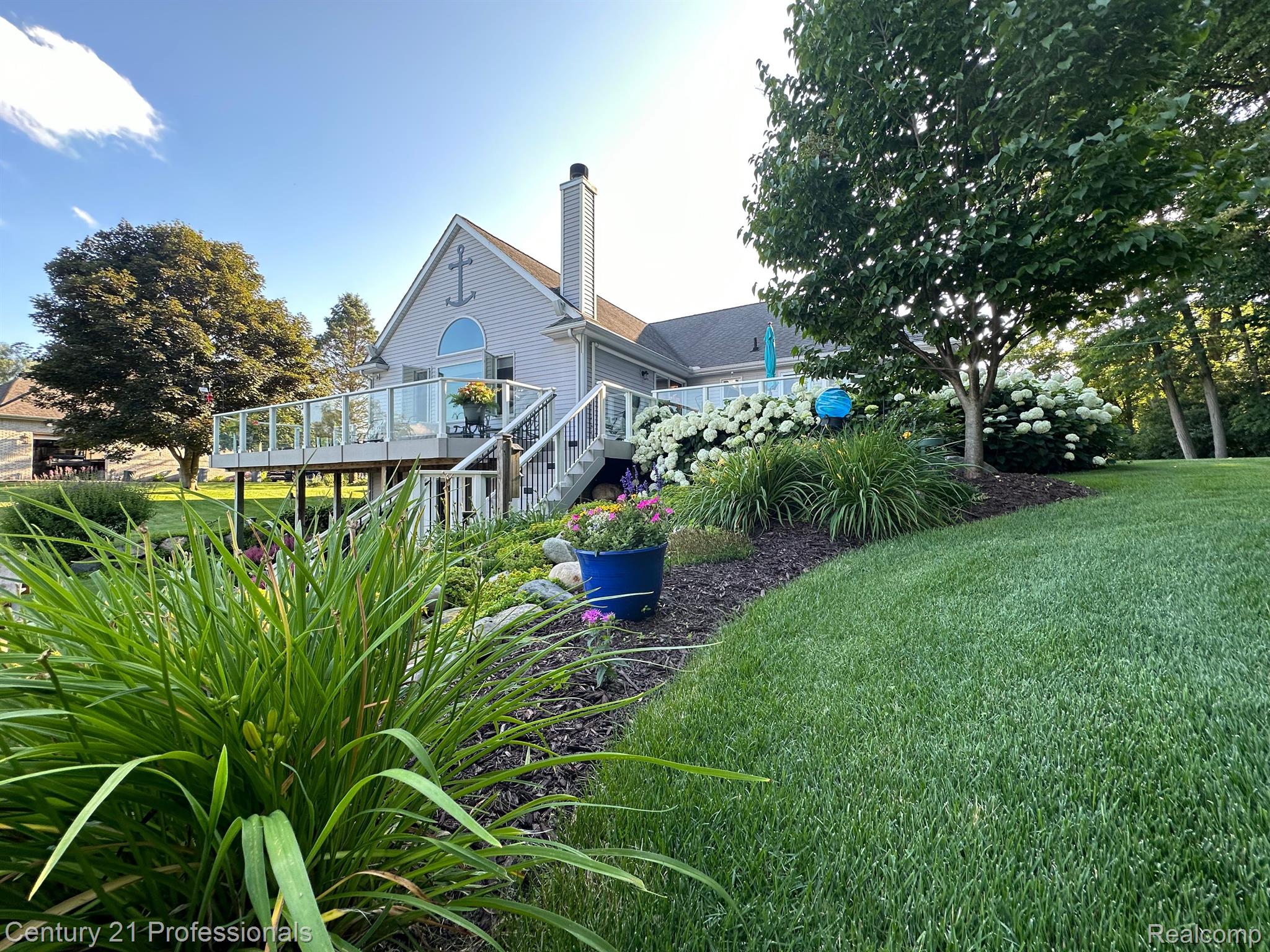 8856 BRIDGE LAKE Road