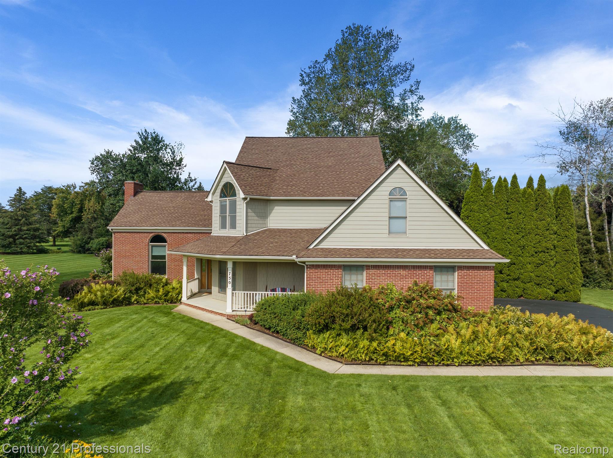 750 BRISTOL Lane