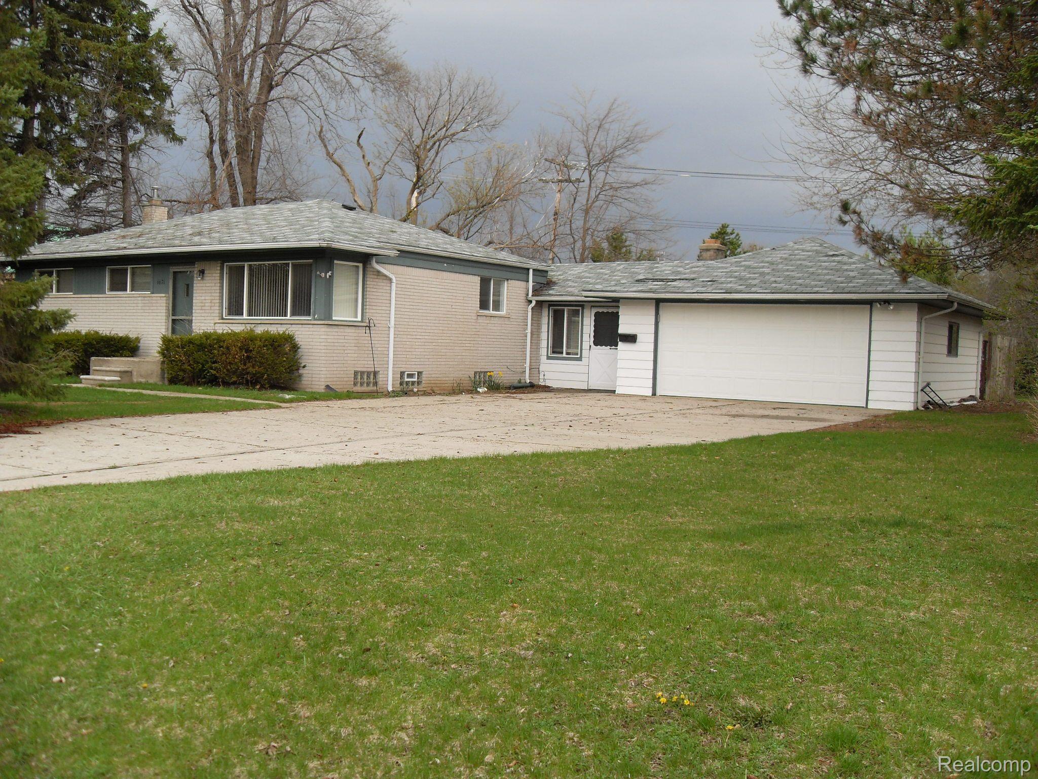 6676 Northview Drive