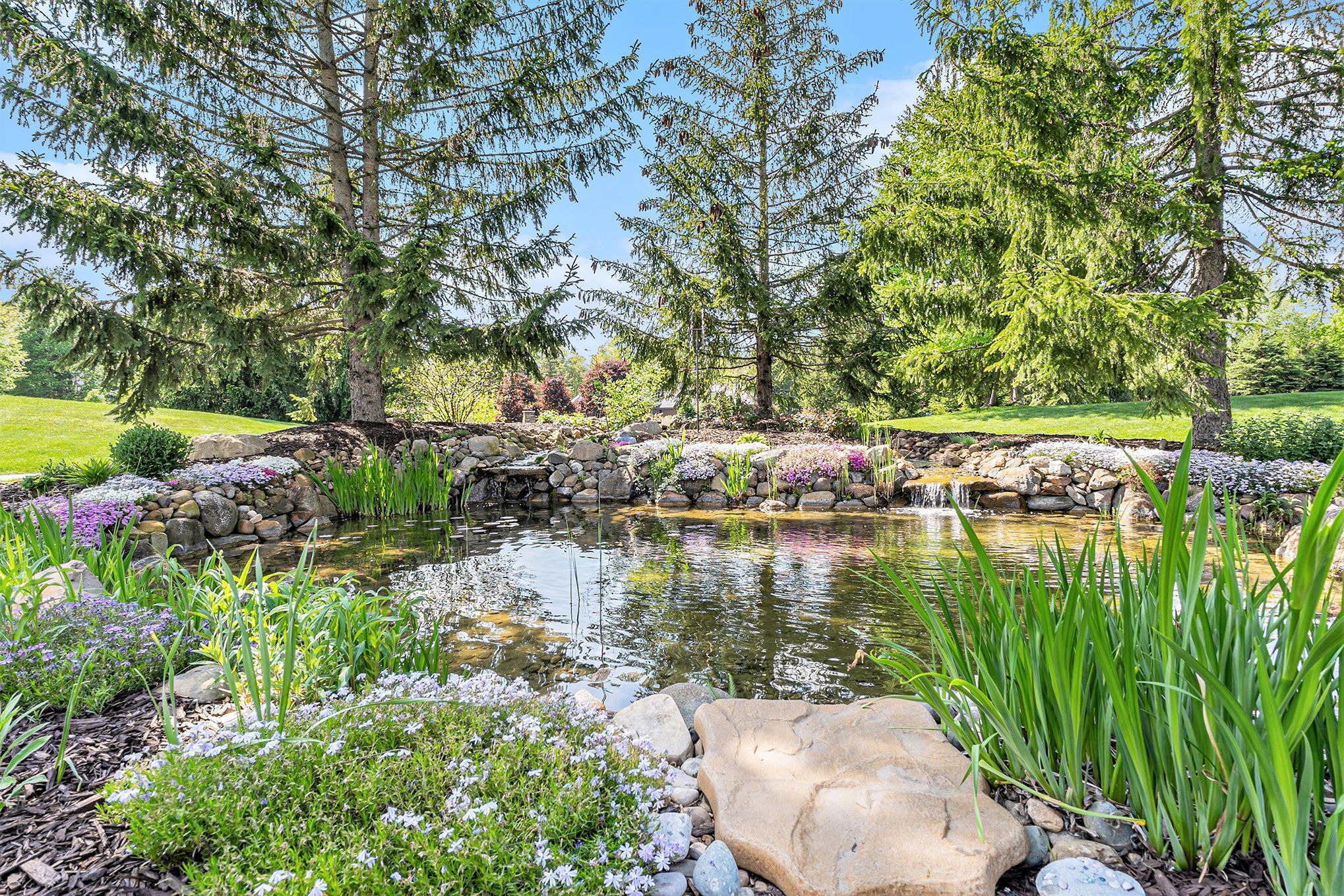 7654 STONEVALLEY Bluff