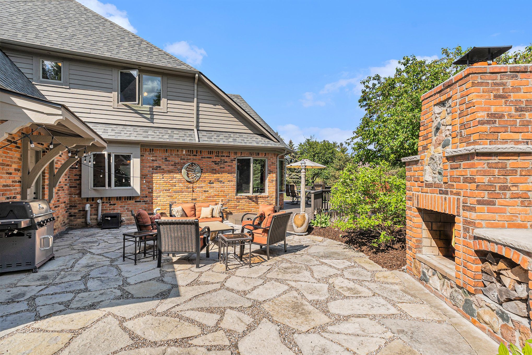 7654 STONEVALLEY Bluff